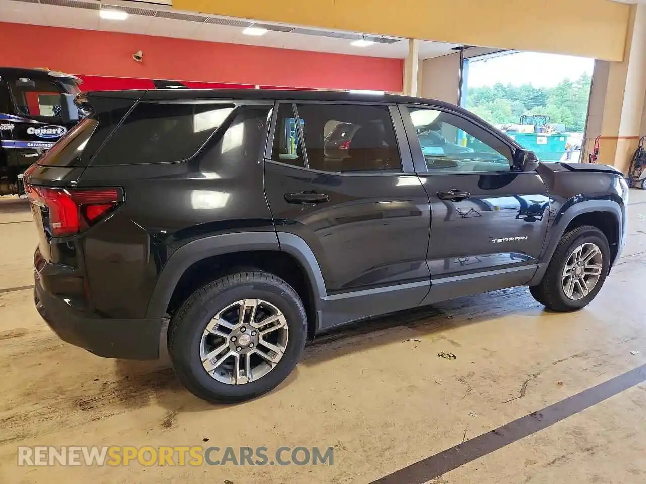 3 fotografías del automóvil dañado 3GKALMEG4TL323813 GMC TERRAIN 2026