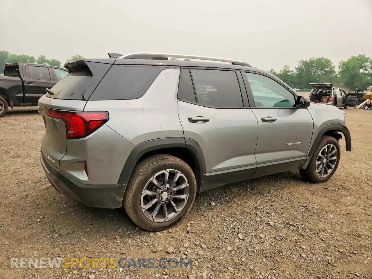 3 fotografías del automóvil dañado 3GKALMEG4TL464607 GMC TERRAIN 2026