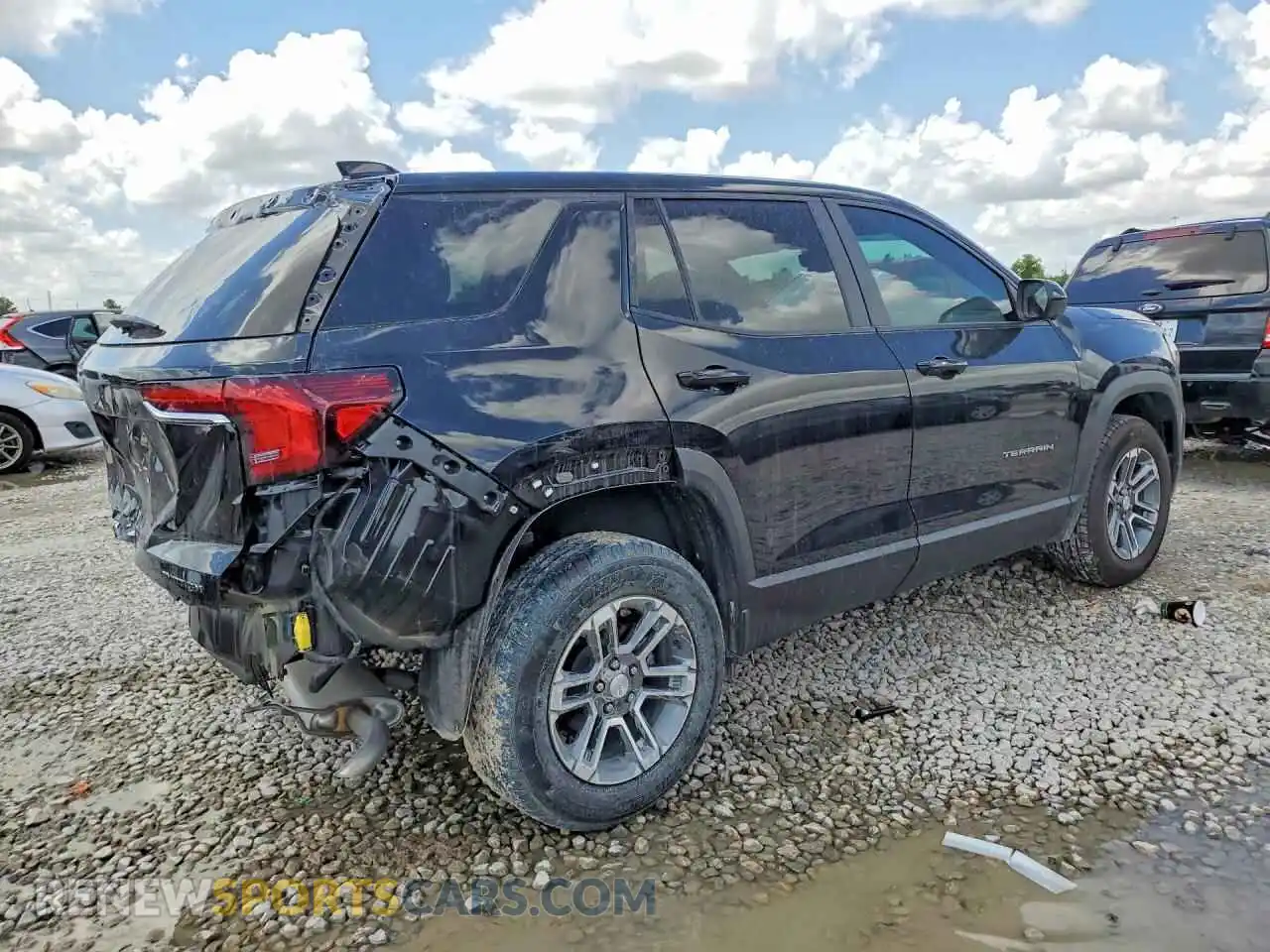 3 Фотография поврежденного автомобиля 3GKALMEG8TL266757 GMC TERRAIN 2026