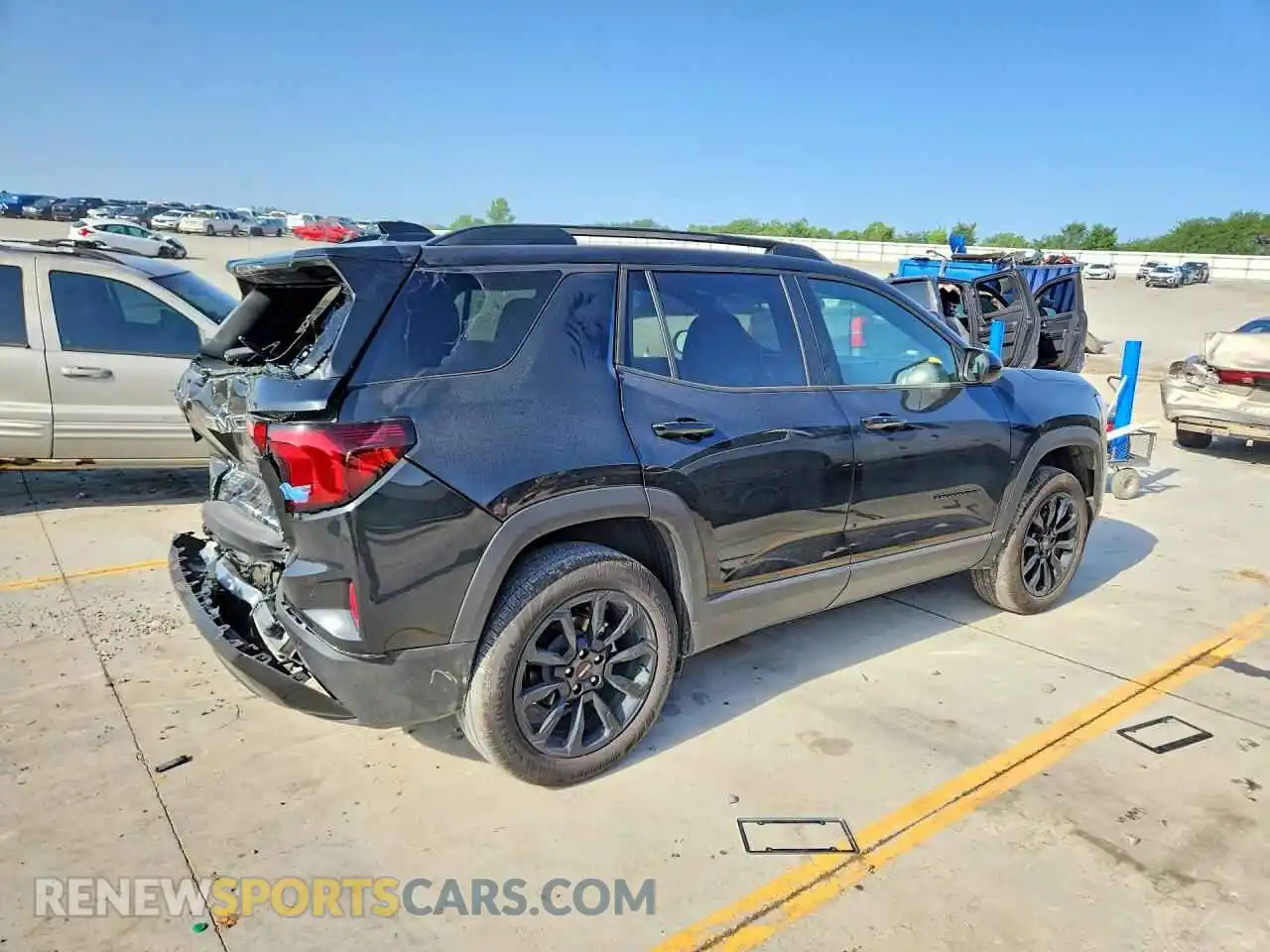 3 Photograph of a damaged car 3GKALMEG8TL364610 GMC TERRAIN 2026