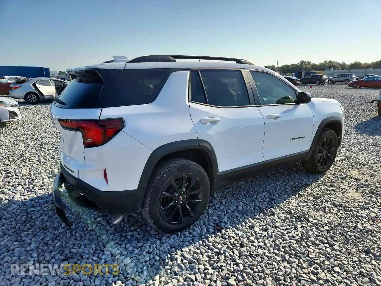 3 fotografías del automóvil dañado 3GKALMEG8TL503022 GMC TERRAIN 2026