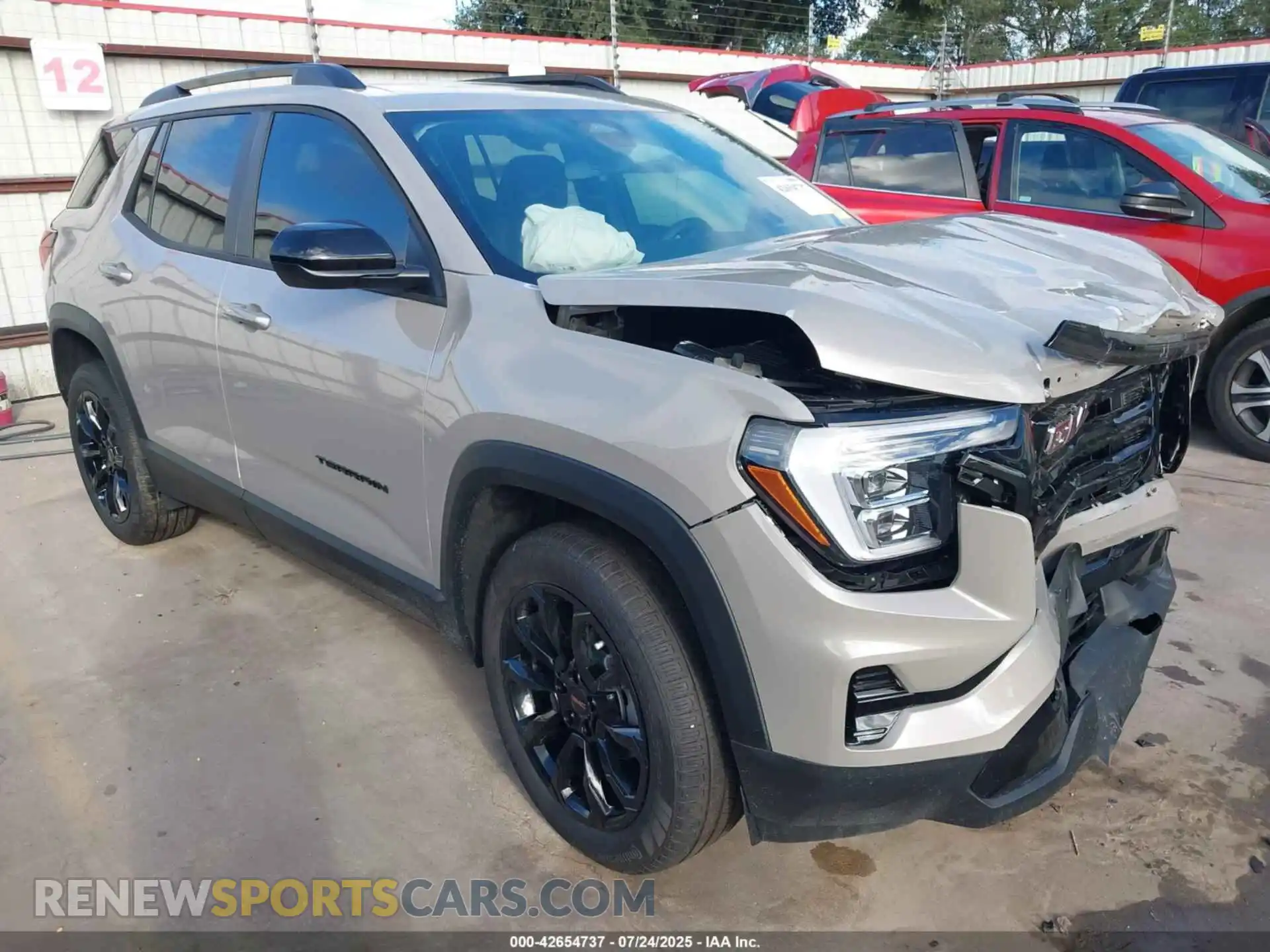 1 Photograph of a damaged car 3GKALMEG9TL144621 GMC TERRAIN 2026