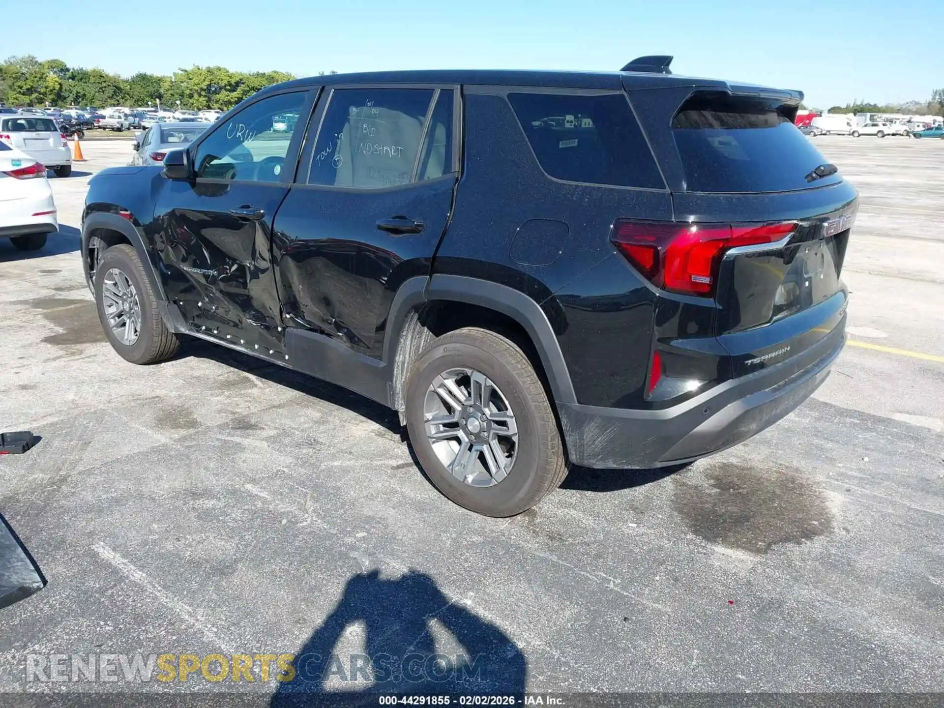 3 Photograph of a damaged car 3GKALMEG9TL282966 GMC TERRAIN 2026
