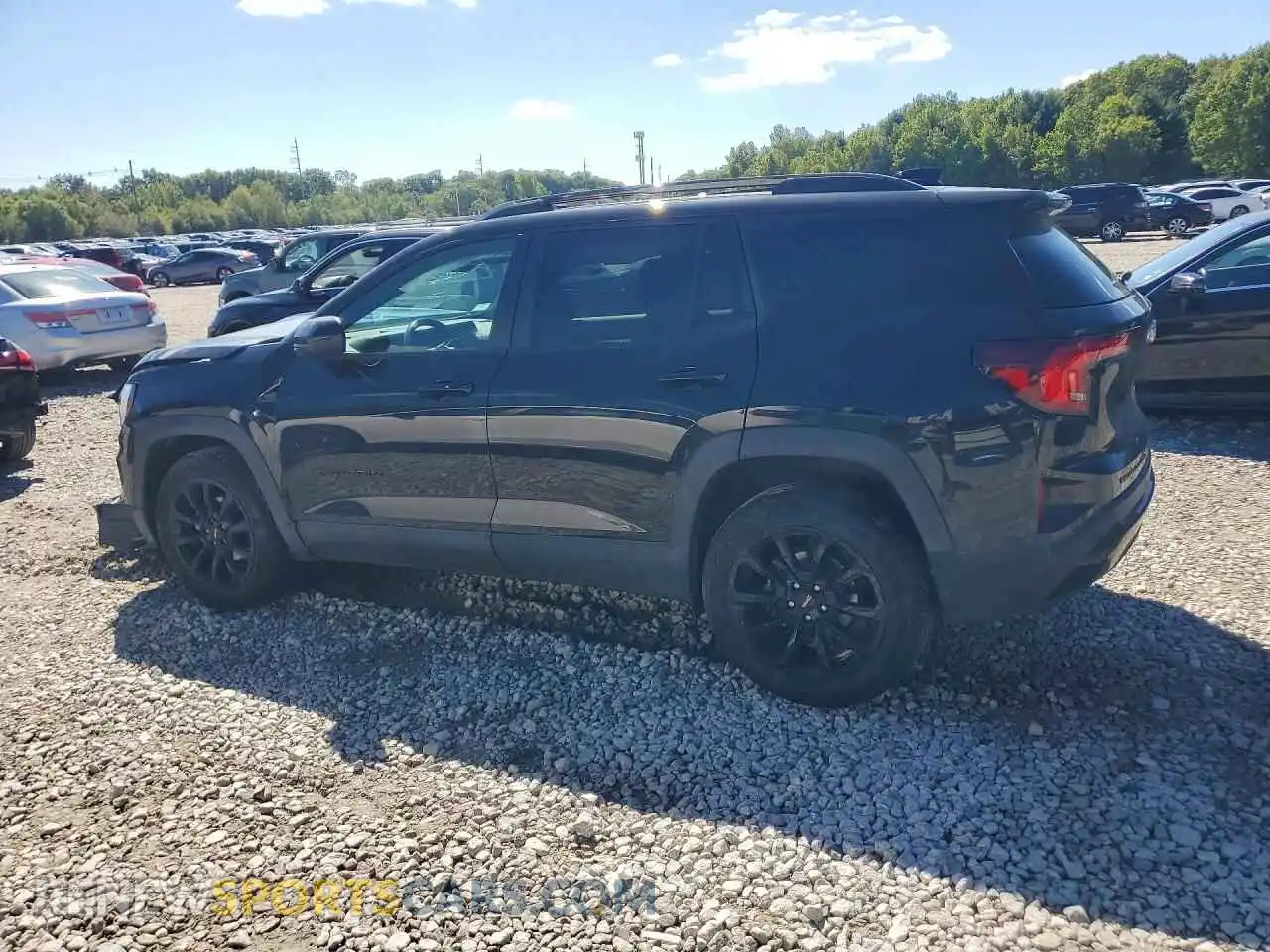 2 fotografías del automóvil dañado 3GKALUEG2TL200267 GMC TERRAIN 2026