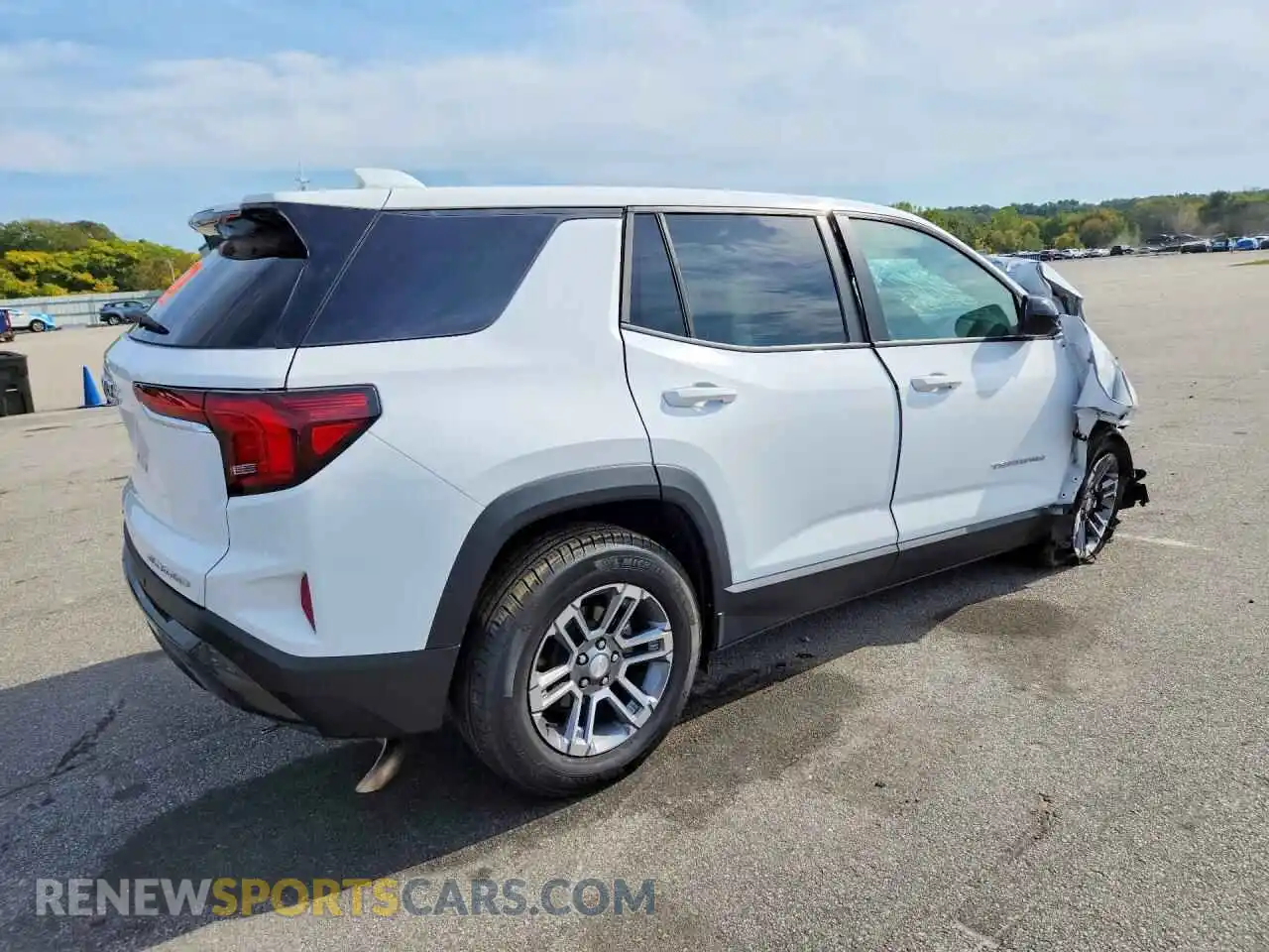 3 fotografías del automóvil dañado 3GKALUEG6TL452359 GMC TERRAIN 2026
