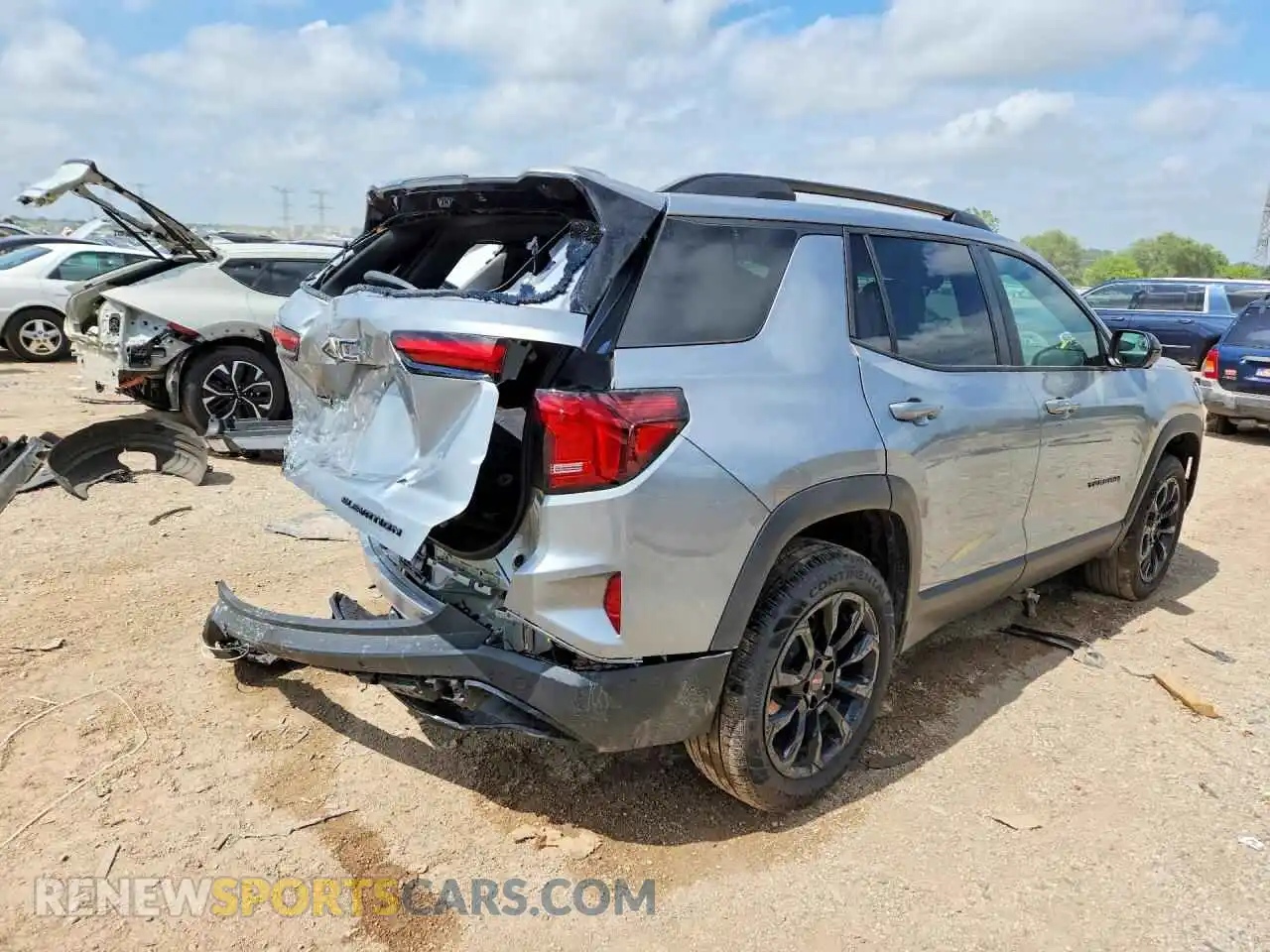 3 fotografías del automóvil dañado 3GKALUEG7TL484723 GMC TERRAIN 2026