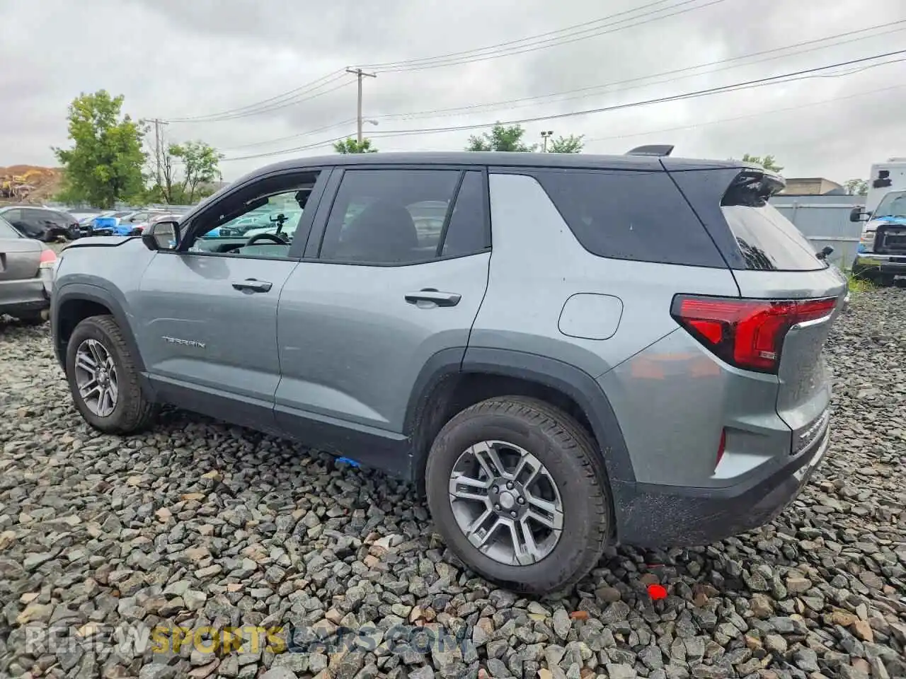 2 Photograph of a damaged car 3GKALUEG7TL512987 GMC TERRAIN 2026