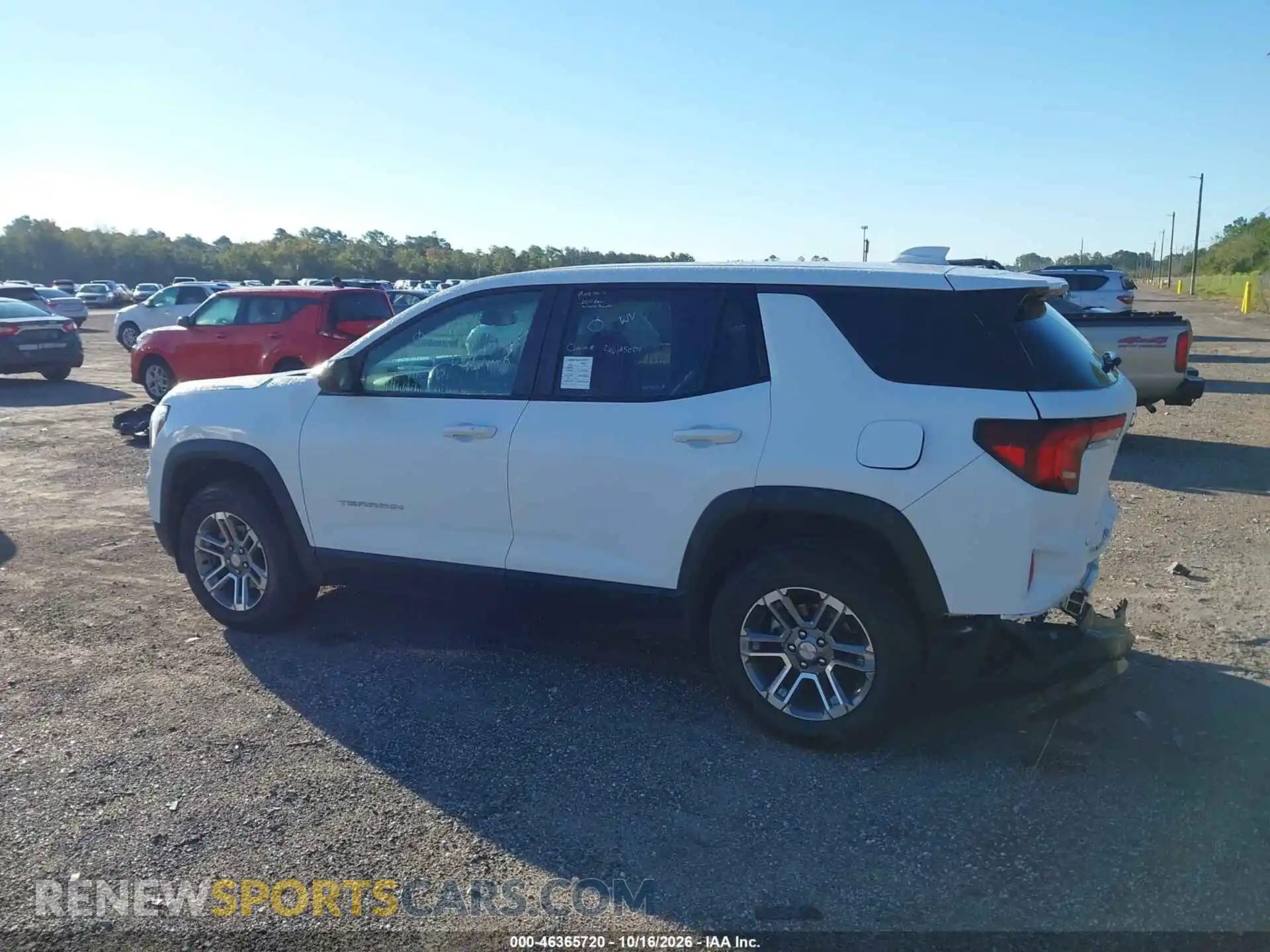 3 Photograph of a damaged car 3GKALUEG8TL389314 GMC TERRAIN 2026