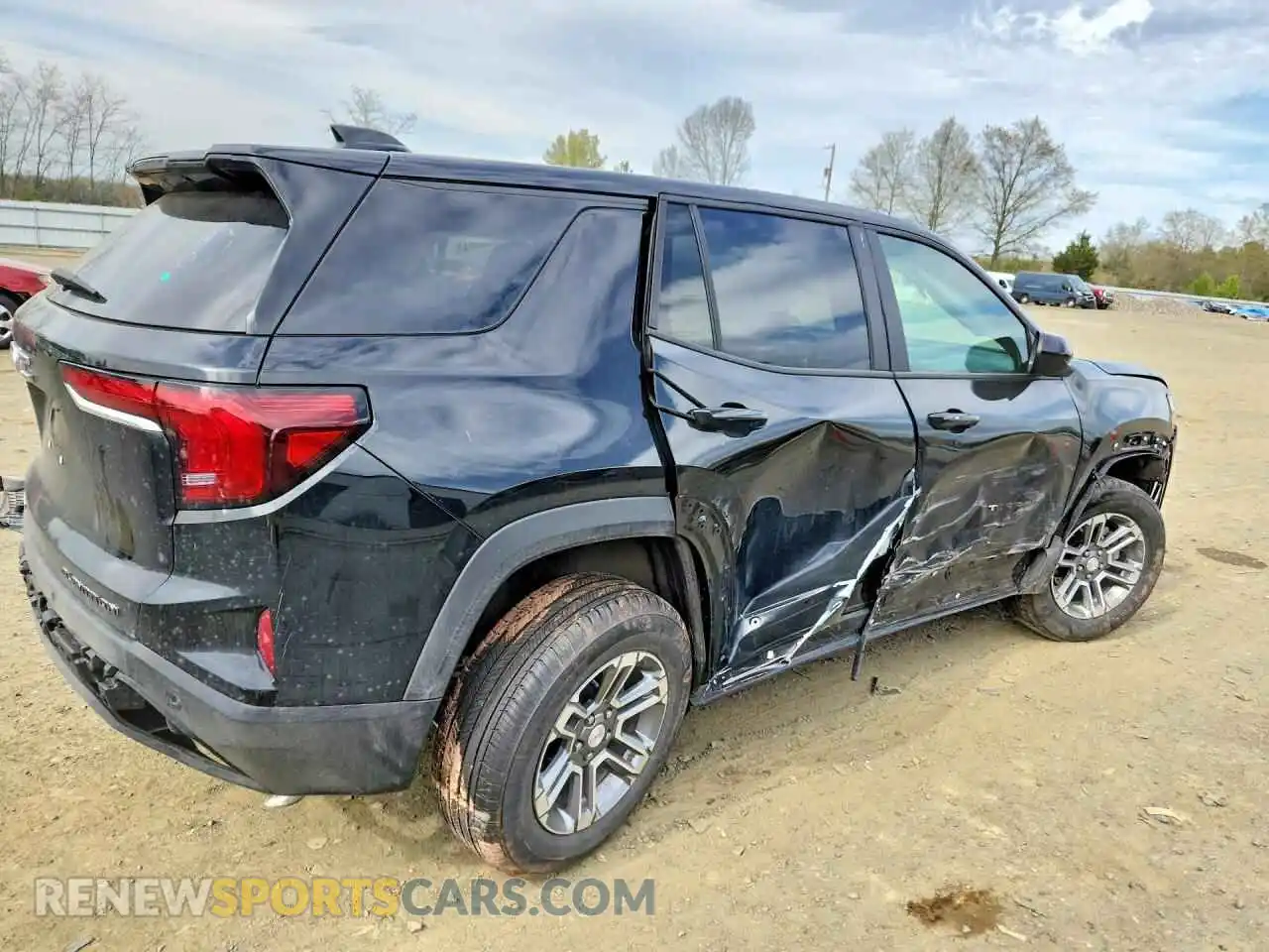 3 Photograph of a damaged car 3GKALUEG9TL190479 GMC TERRAIN 2026