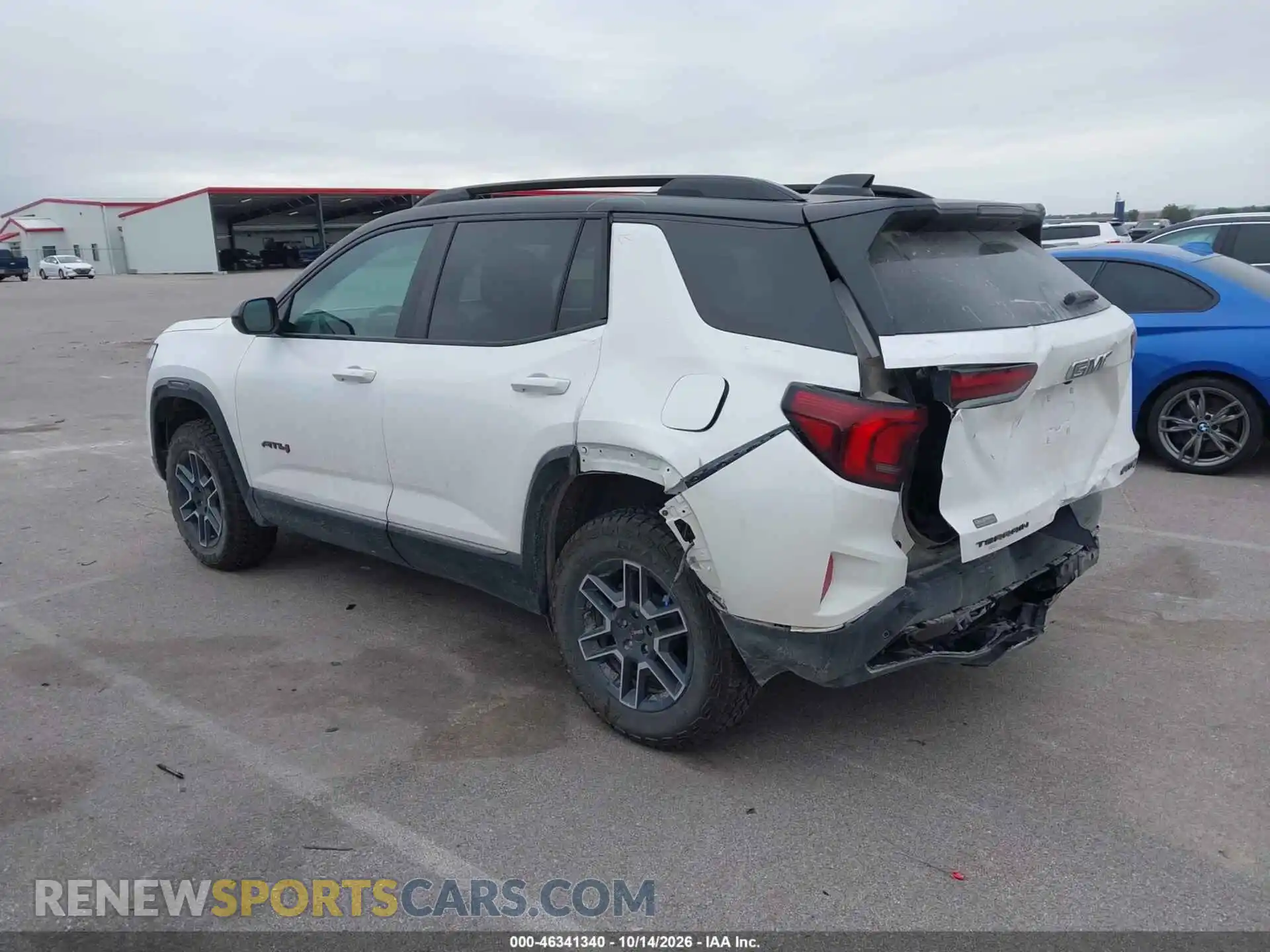 3 Фотография поврежденного автомобиля 3GKALYEG0TL498938 GMC TERRAIN 2026