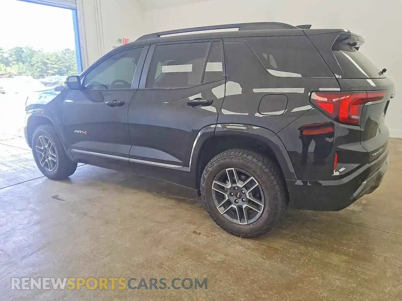 2 fotografías del automóvil dañado 3GKALYEG3TL132519 GMC TERRAIN 2026