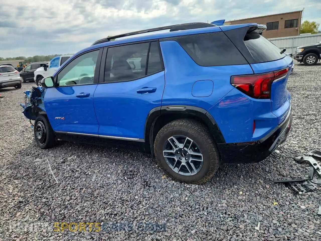 2 fotografías del automóvil dañado 3GKALYEG6TL154174 GMC TERRAIN 2026