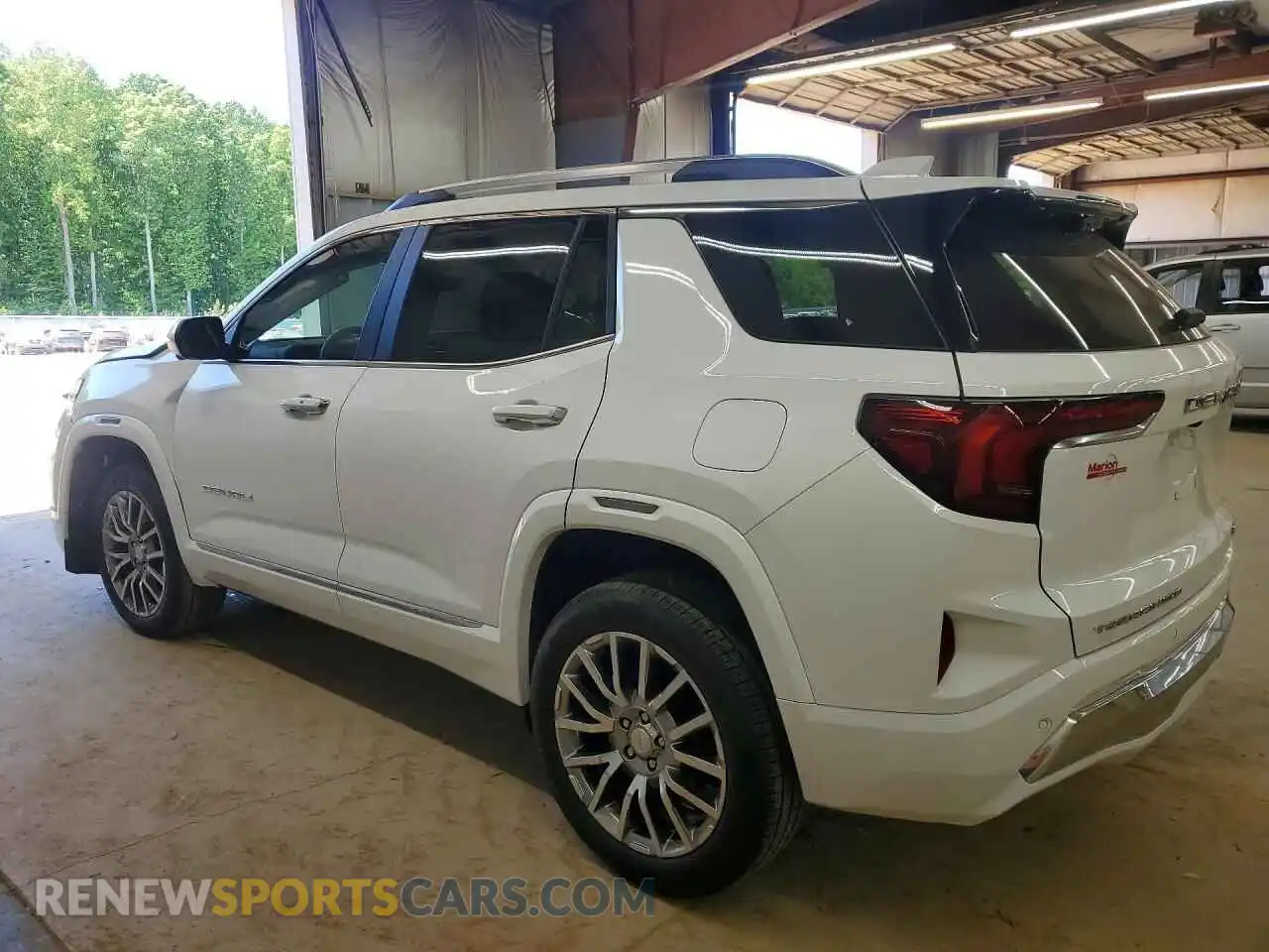 2 Photograph of a damaged car 3GKALZEG1TL156842 GMC TERRAIN 2026