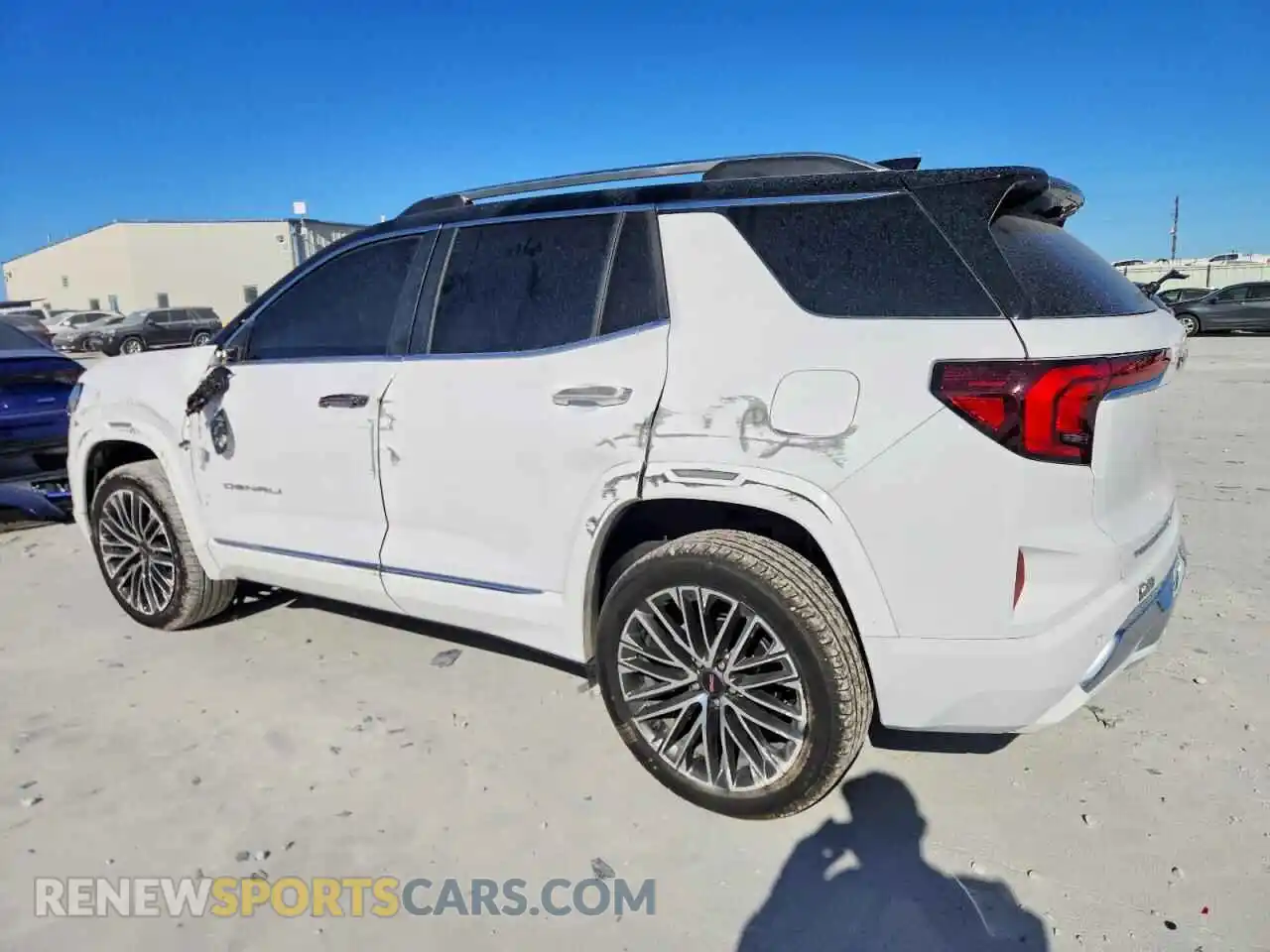 2 fotografías del automóvil dañado 3GKALZEG5TL244728 GMC TERRAIN 2026