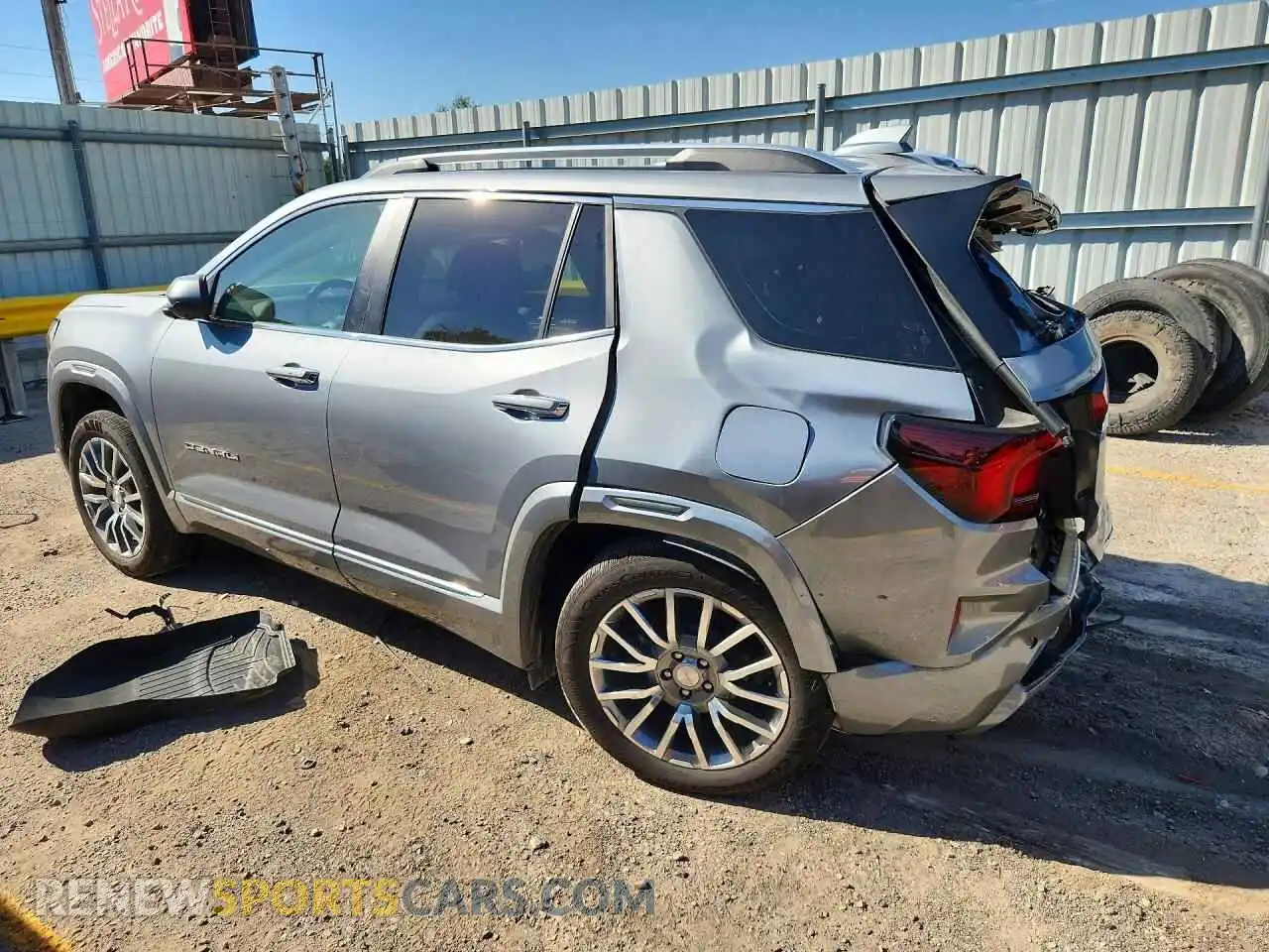 2 Photograph of a damaged car 3GKALZEG7TL358455 GMC TERRAIN 2026