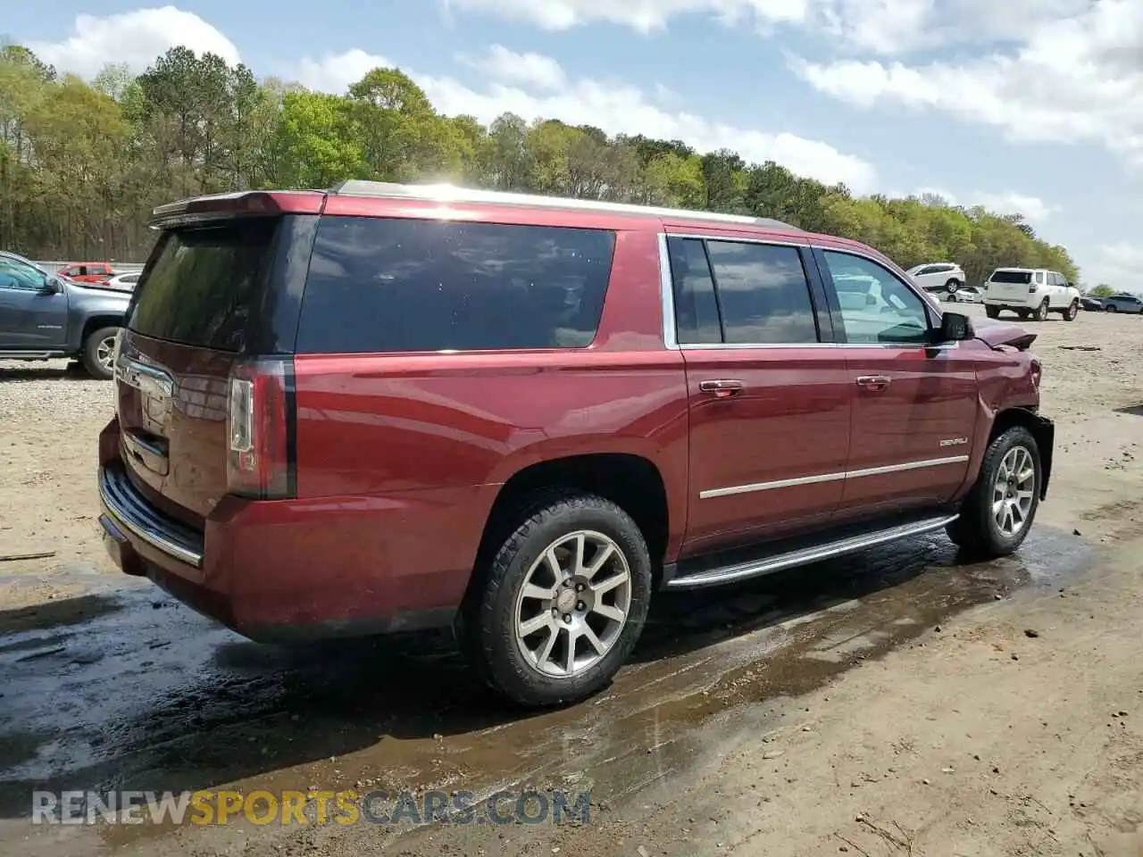 3 Photograph of a damaged car 1GKS2HKJ0LR219701 GMC YUKON 2020