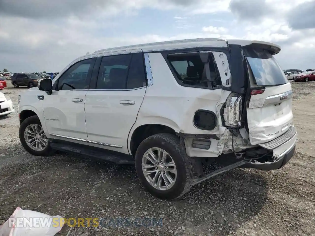 2 Photograph of a damaged car 1GKS1BKD0MR114474 GMC YUKON 2021