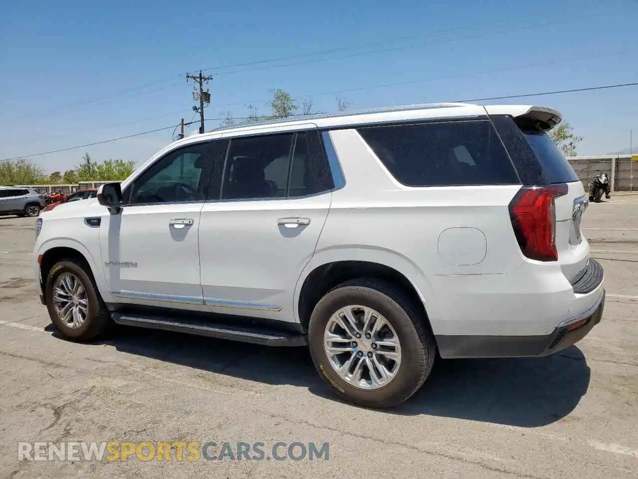 2 Photograph of a damaged car 1GKS1BKD1MR250029 GMC YUKON 2021