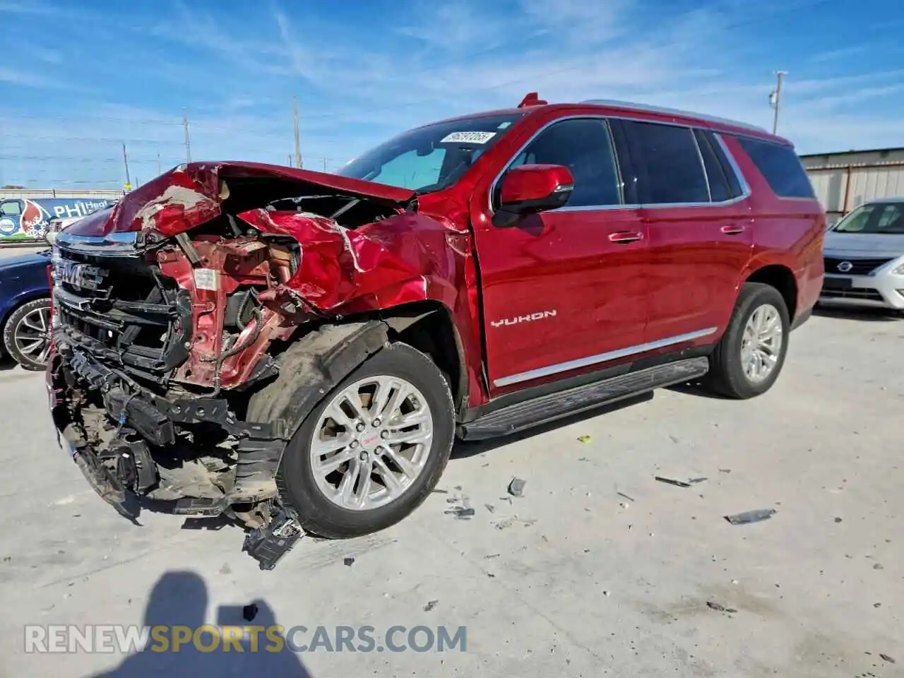 1 Photograph of a damaged car 1GKS1BKDXMR163343 GMC YUKON 2021