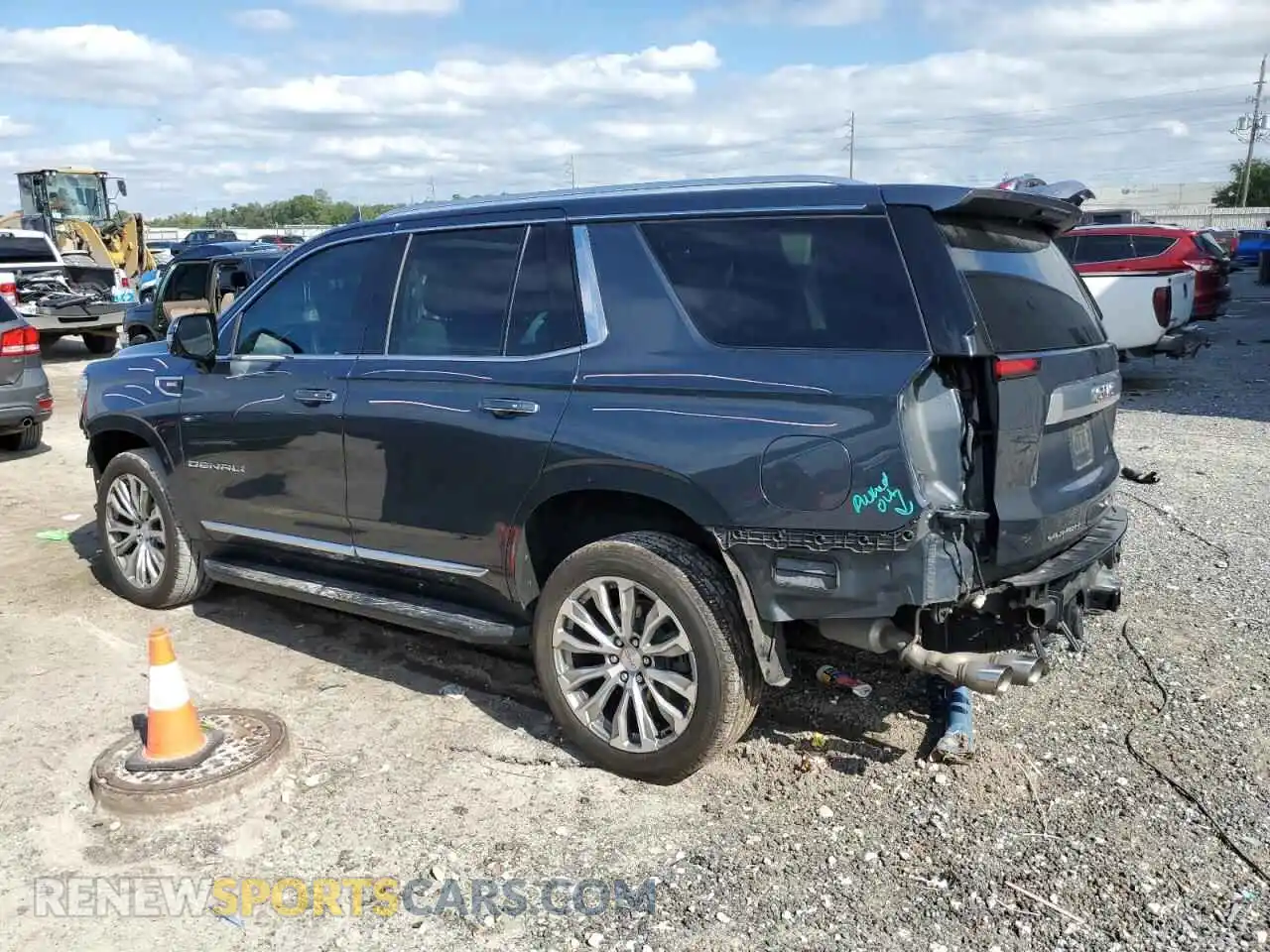 2 Photograph of a damaged car 1GKS1DKL9MR408734 GMC YUKON 2021