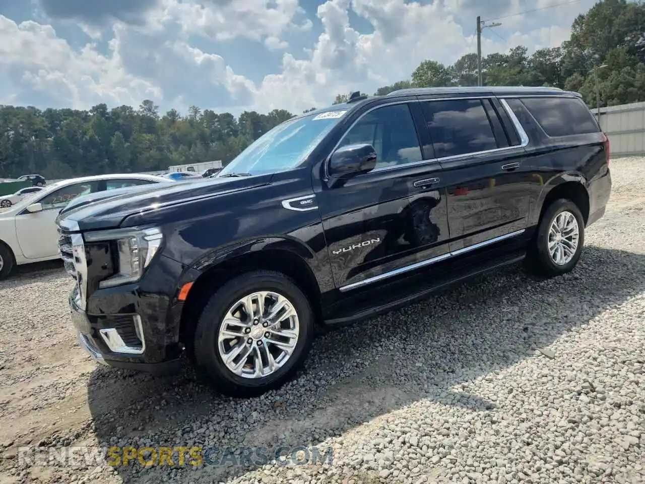 1 Photograph of a damaged car 1GKS1GKDXMR250673 GMC YUKON 2021