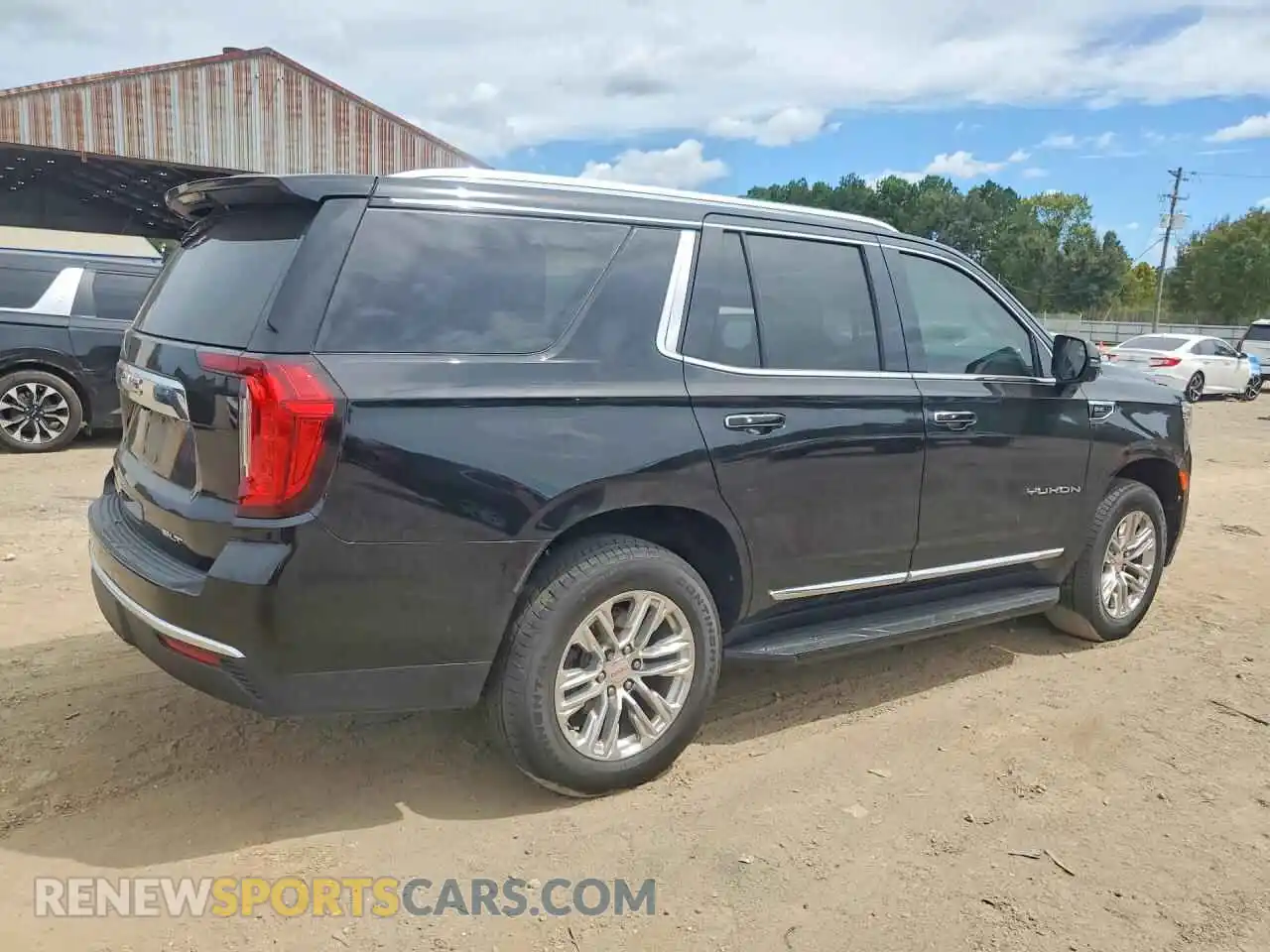 3 Фотография поврежденного автомобиля 1GKS2BKD1MR153569 GMC YUKON 2021