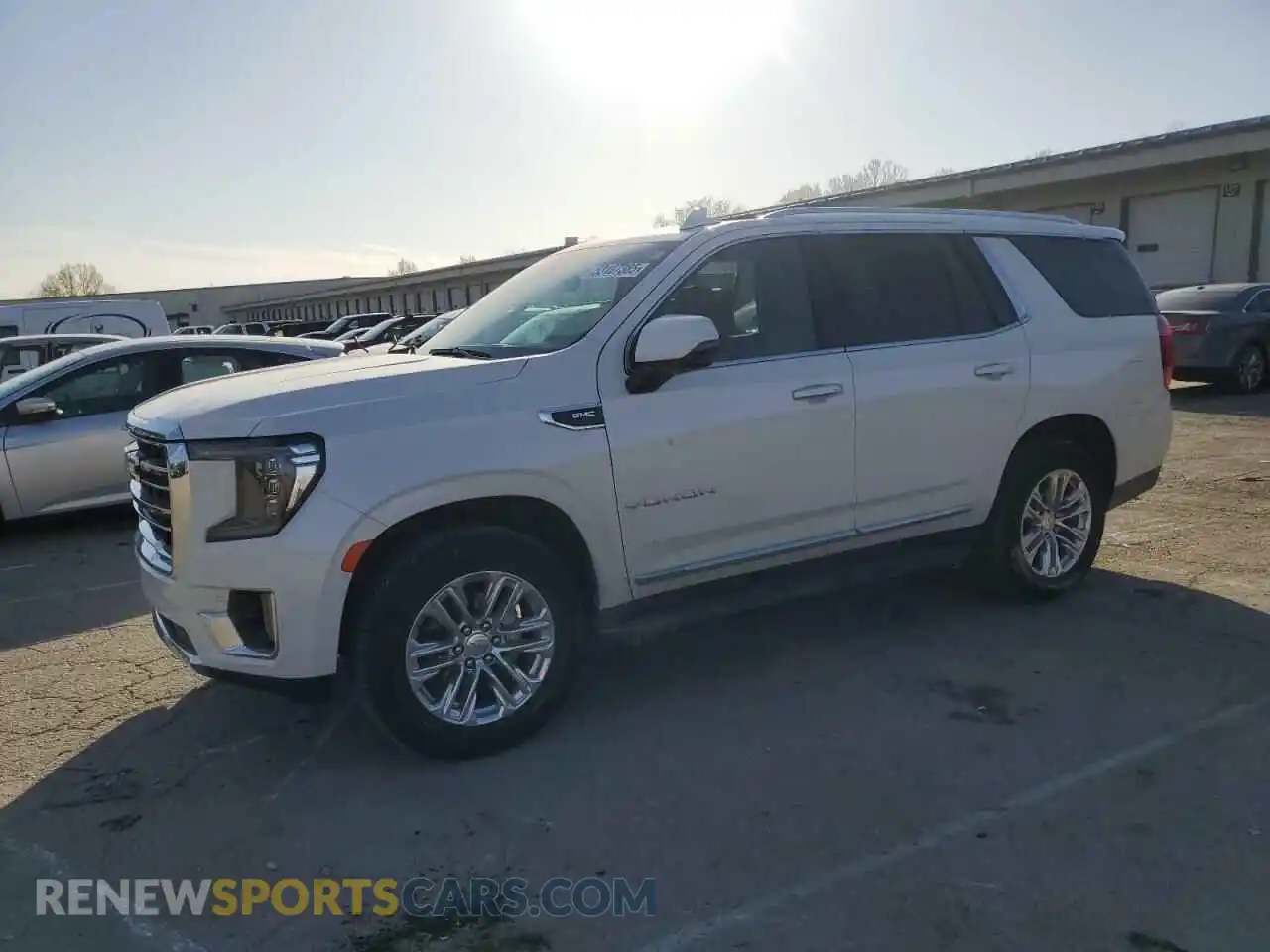 1 Photograph of a damaged car 1GKS2BKD2MR148235 GMC YUKON 2021