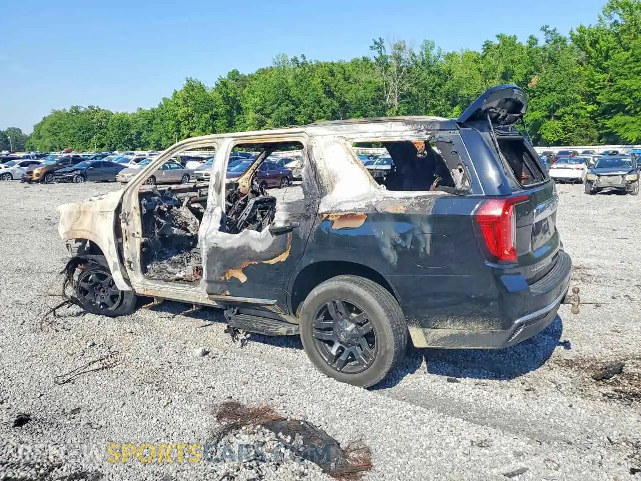 2 Photograph of a damaged car 1GKS2BKD7MR275059 GMC YUKON 2021