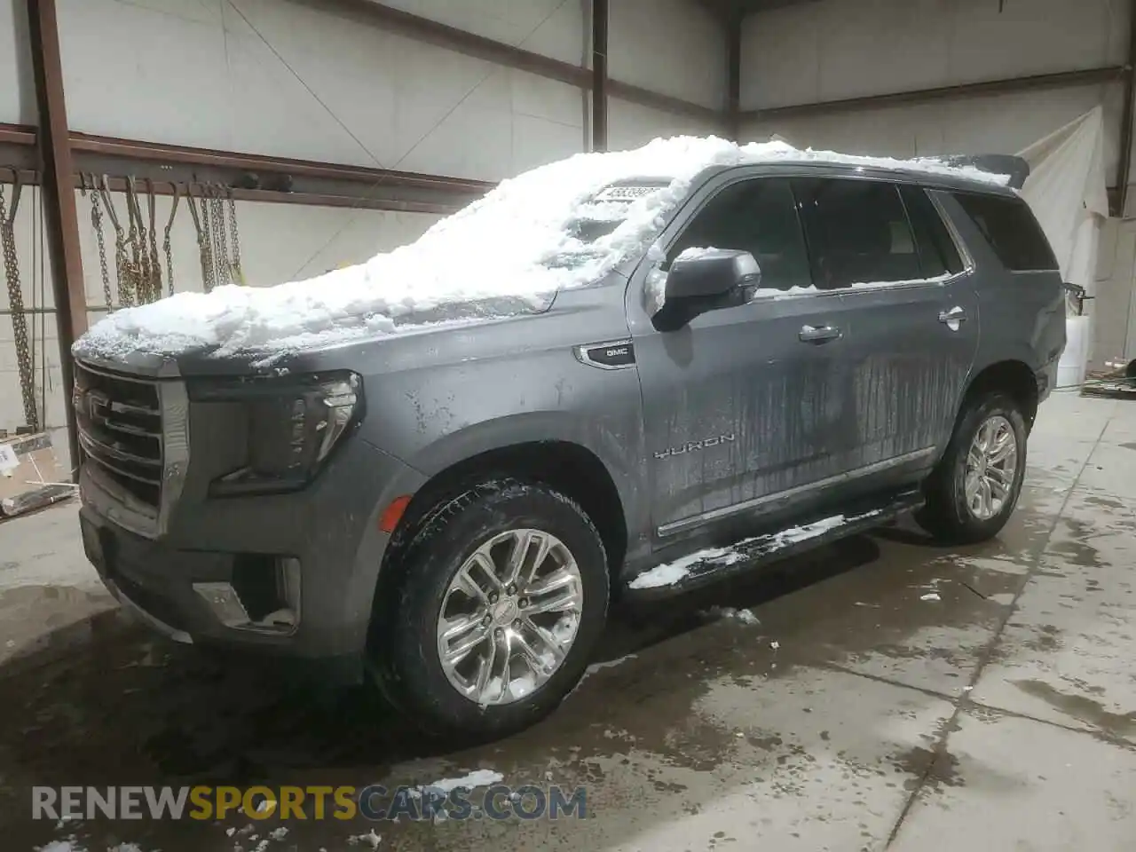 1 Photograph of a damaged car 1GKS2BKD8MR414972 GMC YUKON 2021