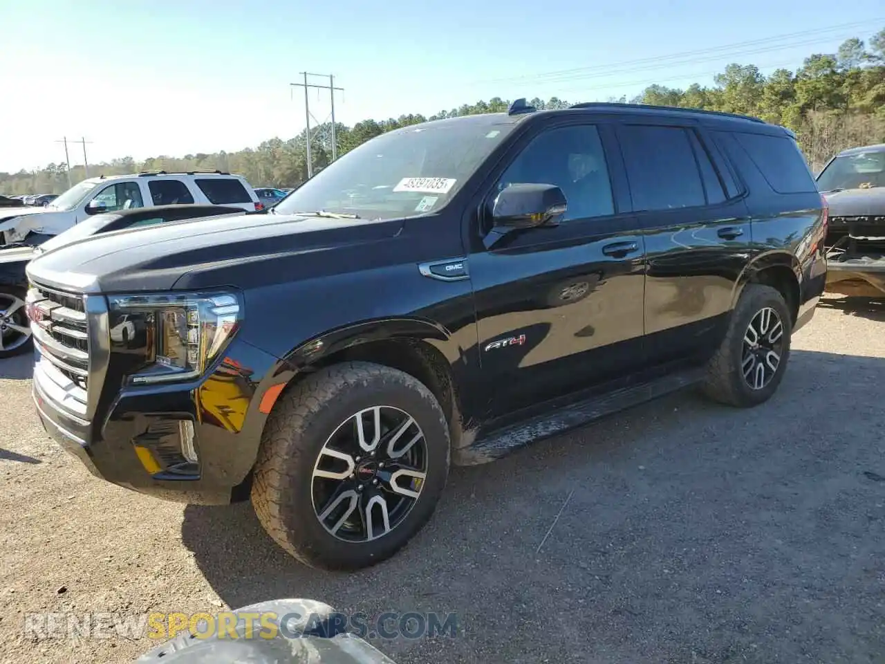 1 Photograph of a damaged car 1GKS2CKD4MR434657 GMC YUKON 2021
