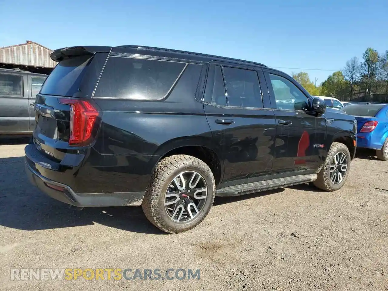 3 Photograph of a damaged car 1GKS2CKD4MR434657 GMC YUKON 2021