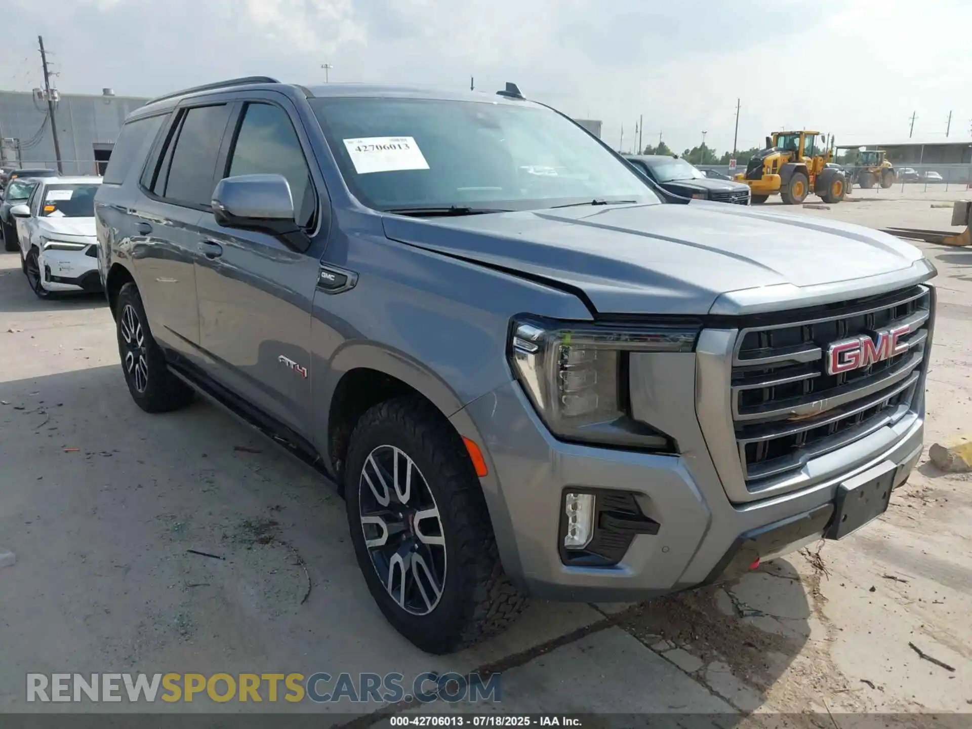 1 Photograph of a damaged car 1GKS2CKDXMR197088 GMC YUKON 2021