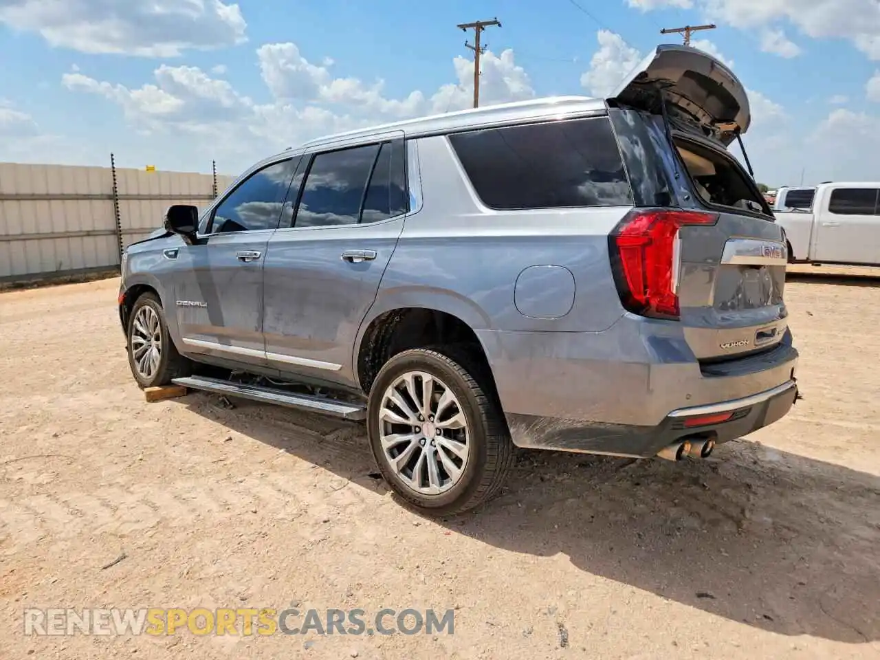 2 Photograph of a damaged car 1GKS2DKL0MR114748 GMC YUKON 2021