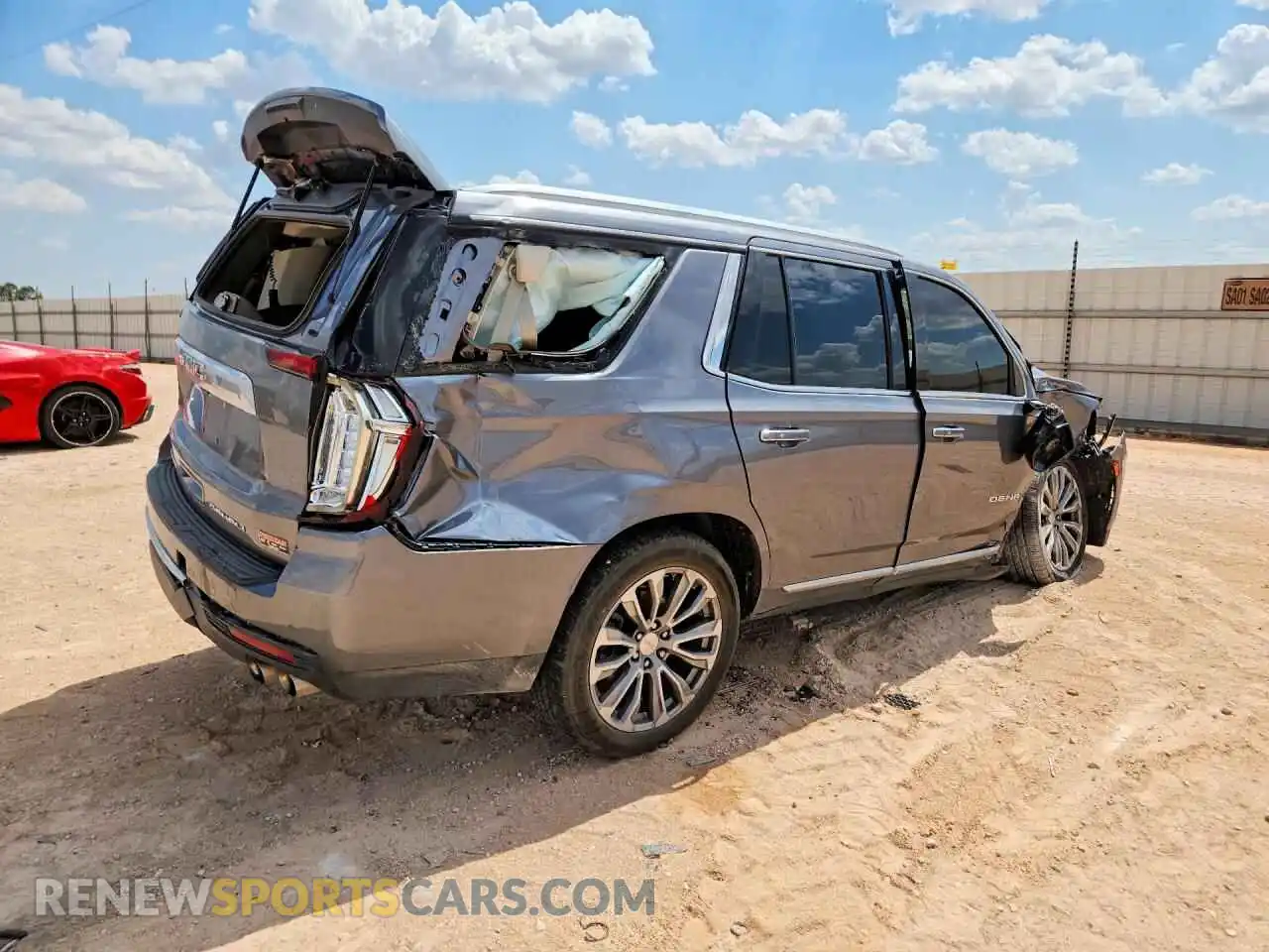 3 Photograph of a damaged car 1GKS2DKL0MR114748 GMC YUKON 2021