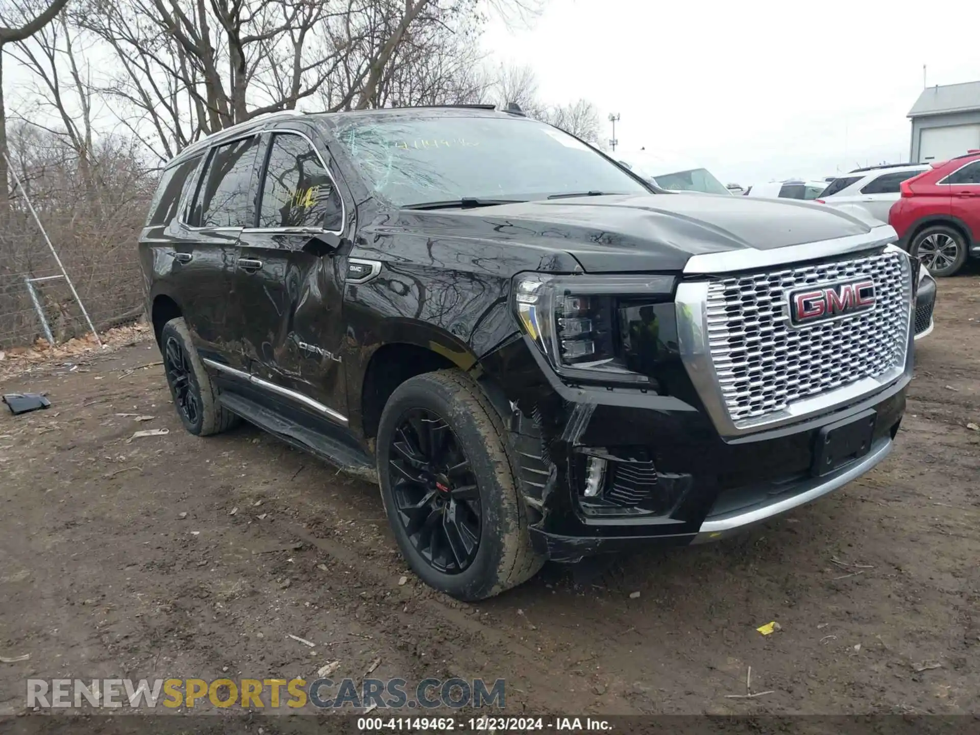 1 Photograph of a damaged car 1GKS2DKL2MR474572 GMC YUKON 2021