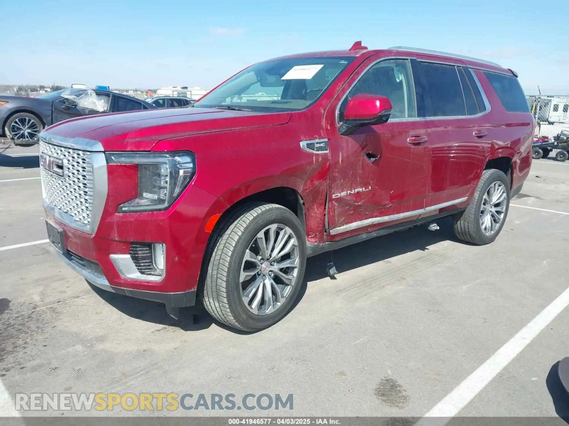2 Photograph of a damaged car 1GKS2DKL4MR333308 GMC YUKON 2021