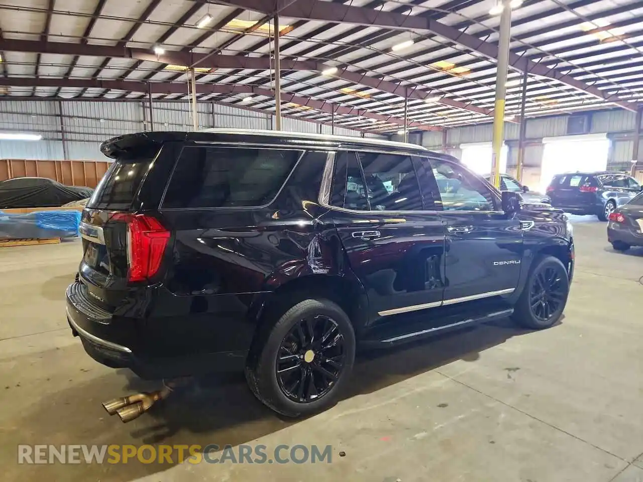 3 Photograph of a damaged car 1GKS2DKL4MR452976 GMC YUKON 2021
