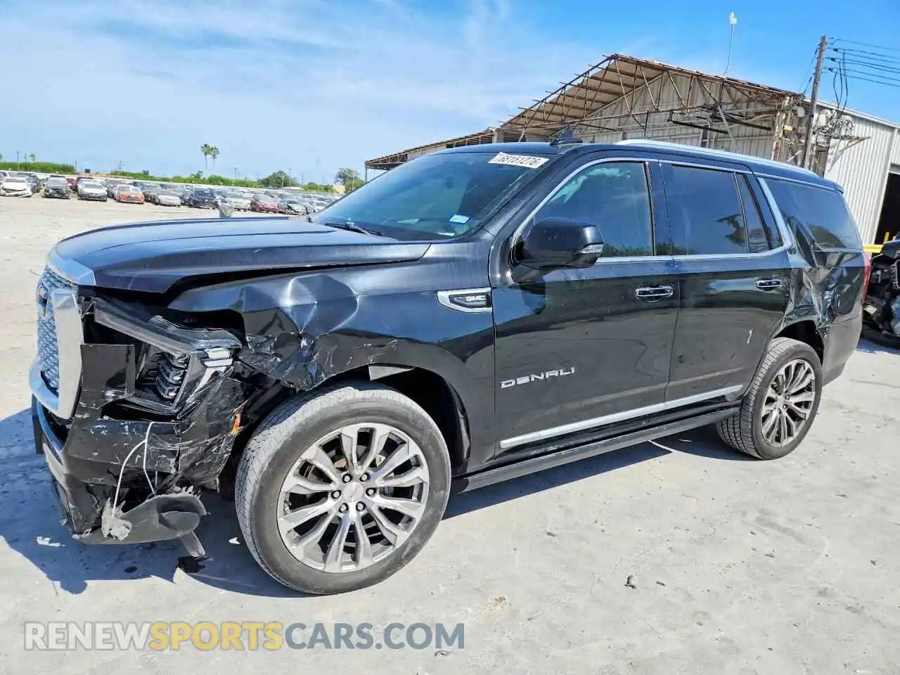 1 Photograph of a damaged car 1GKS2DKL5MR107679 GMC YUKON 2021