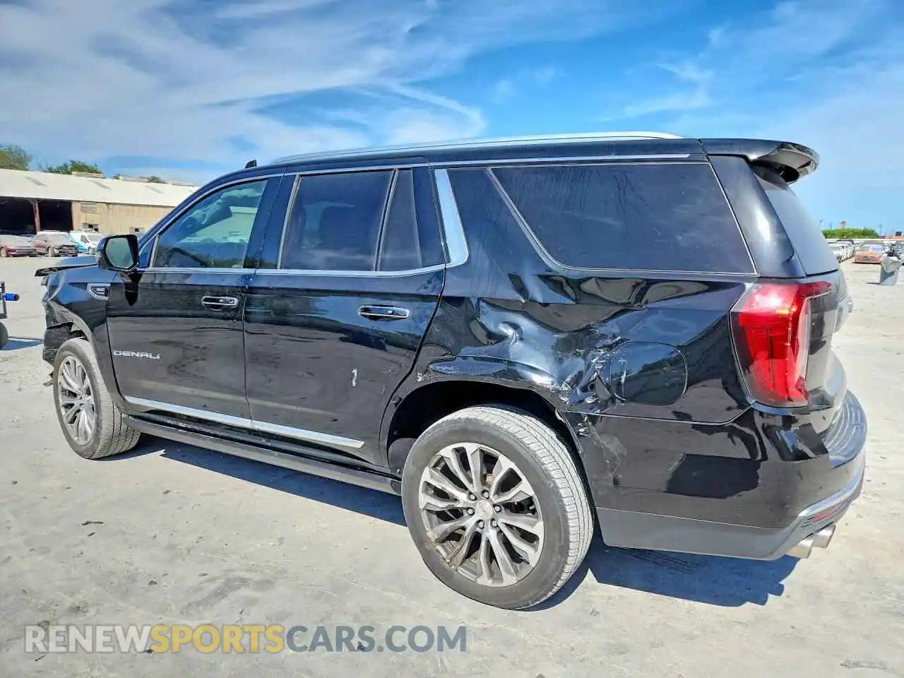2 Photograph of a damaged car 1GKS2DKL5MR107679 GMC YUKON 2021