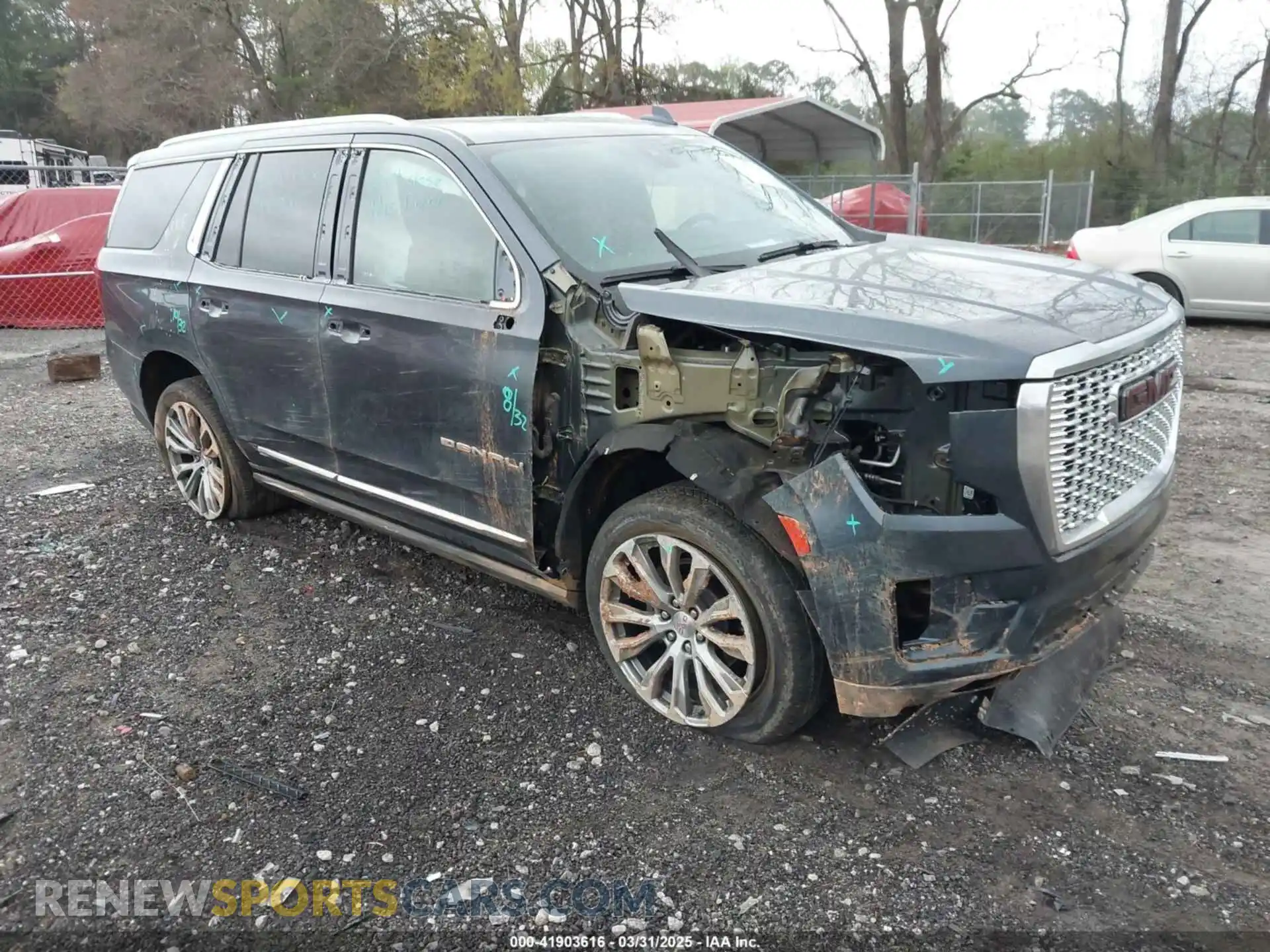 1 Photograph of a damaged car 1GKS2DKL8MR382804 GMC YUKON 2021