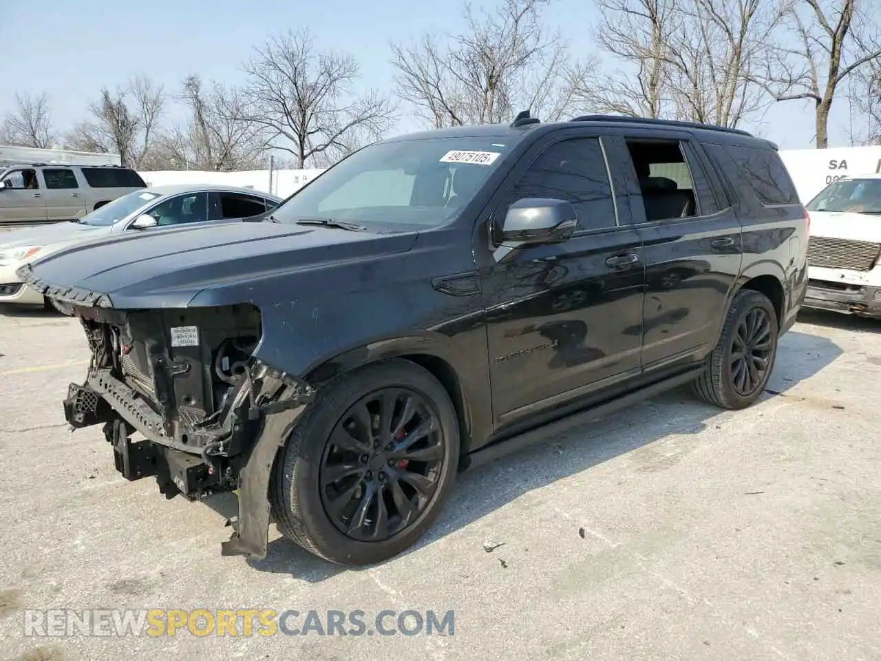 1 Photograph of a damaged car 1GKS2DKL9MR237612 GMC YUKON 2021