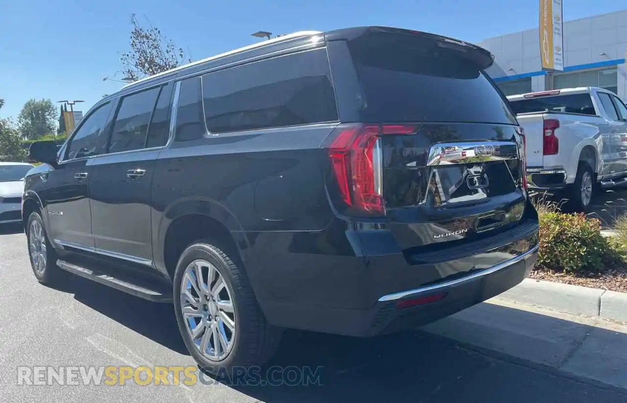 3 Photograph of a damaged car 1GKS2GKT9MR448777 GMC YUKON 2021