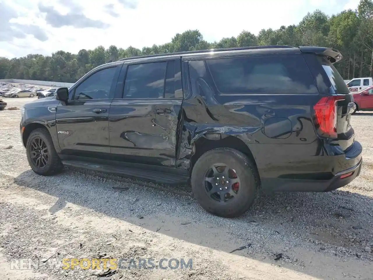 2 Photograph of a damaged car 1GKS2HKD3MR184969 GMC YUKON 2021