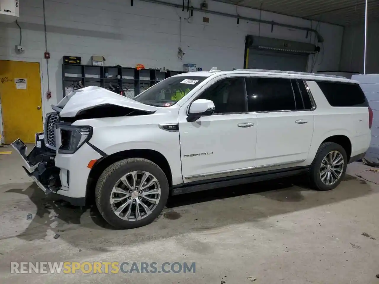 1 Photograph of a damaged car 1GKS2JKL2MR287914 GMC YUKON 2021