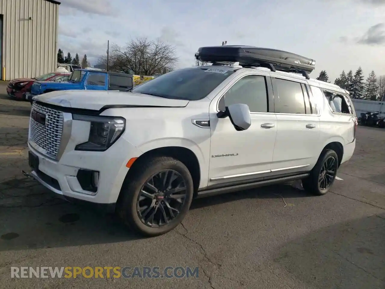 1 Photograph of a damaged car 1GKS2JKLXMR193652 GMC YUKON 2021