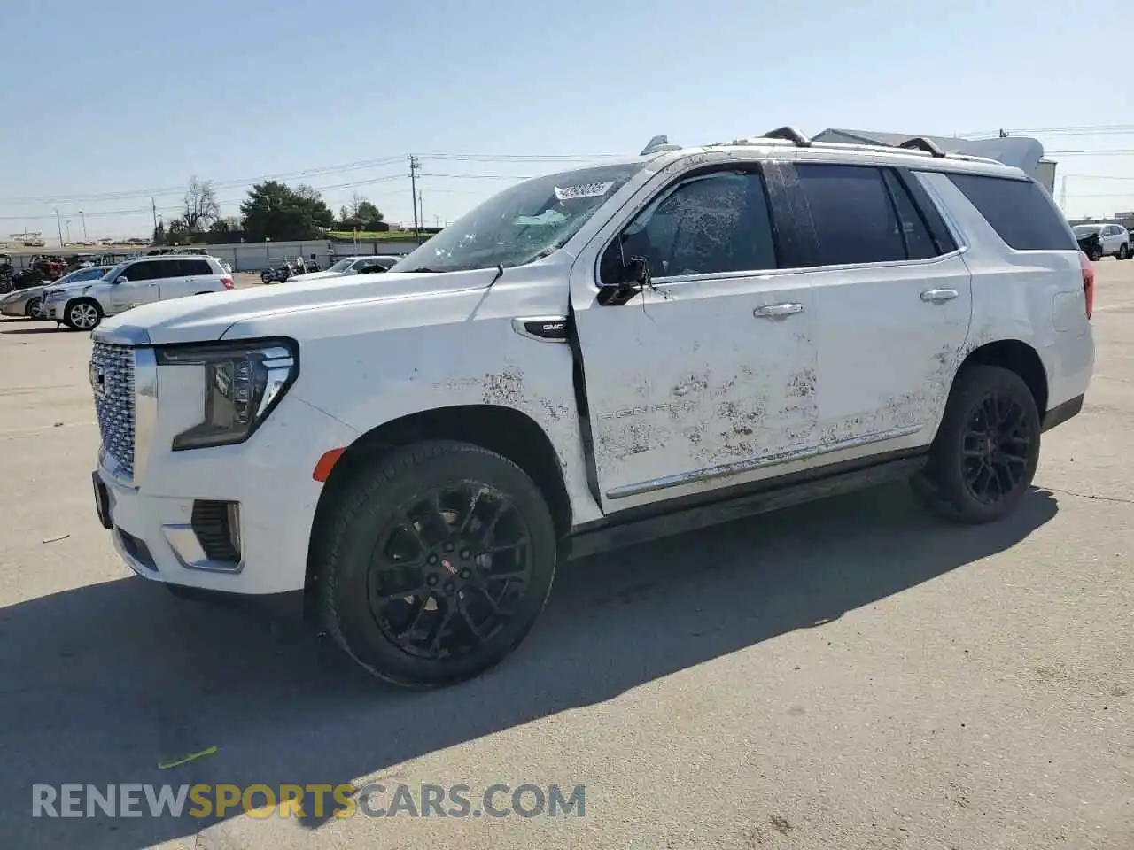 1 Photograph of a damaged car 1GKS2DKL1NR303491 GMC YUKON 2022