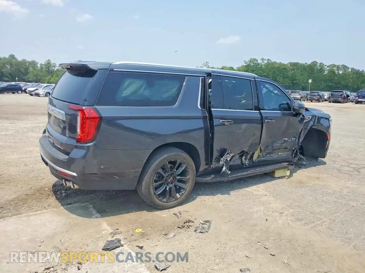 3 Фотография поврежденного автомобиля 1GKS2JKL3NR153916 GMC YUKON 2022