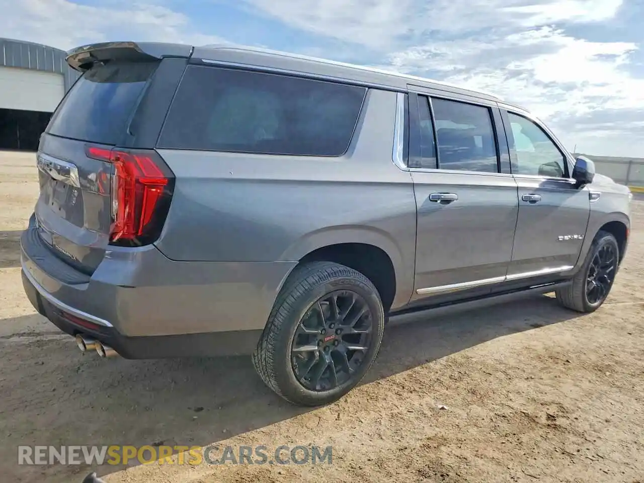 3 Фотография поврежденного автомобиля 1GKS2JKL7NR298151 GMC YUKON 2022