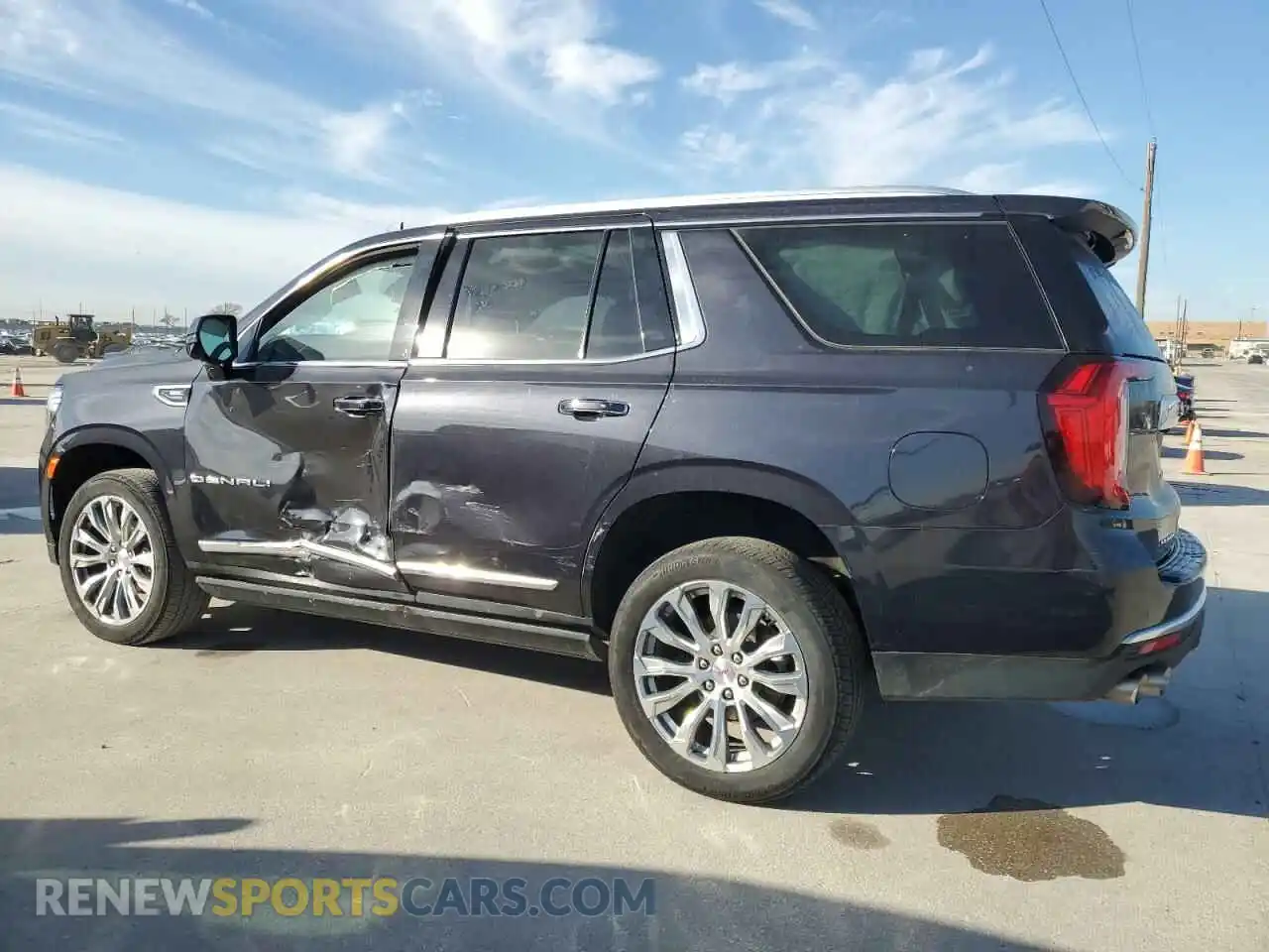 2 Photograph of a damaged car 1GKS1DKL2PR275111 GMC YUKON 2023