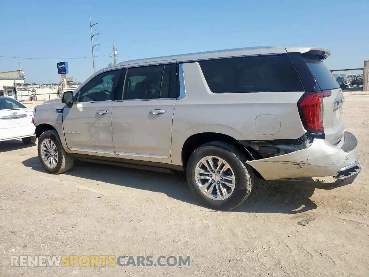 2 Photograph of a damaged car 1GKS1GKDXPR247650 GMC YUKON 2023